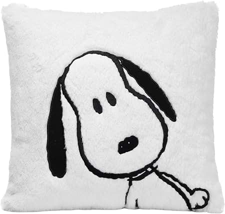 Amazon.com: CafePress Snoopy with A Flower Bouquet Standard Size