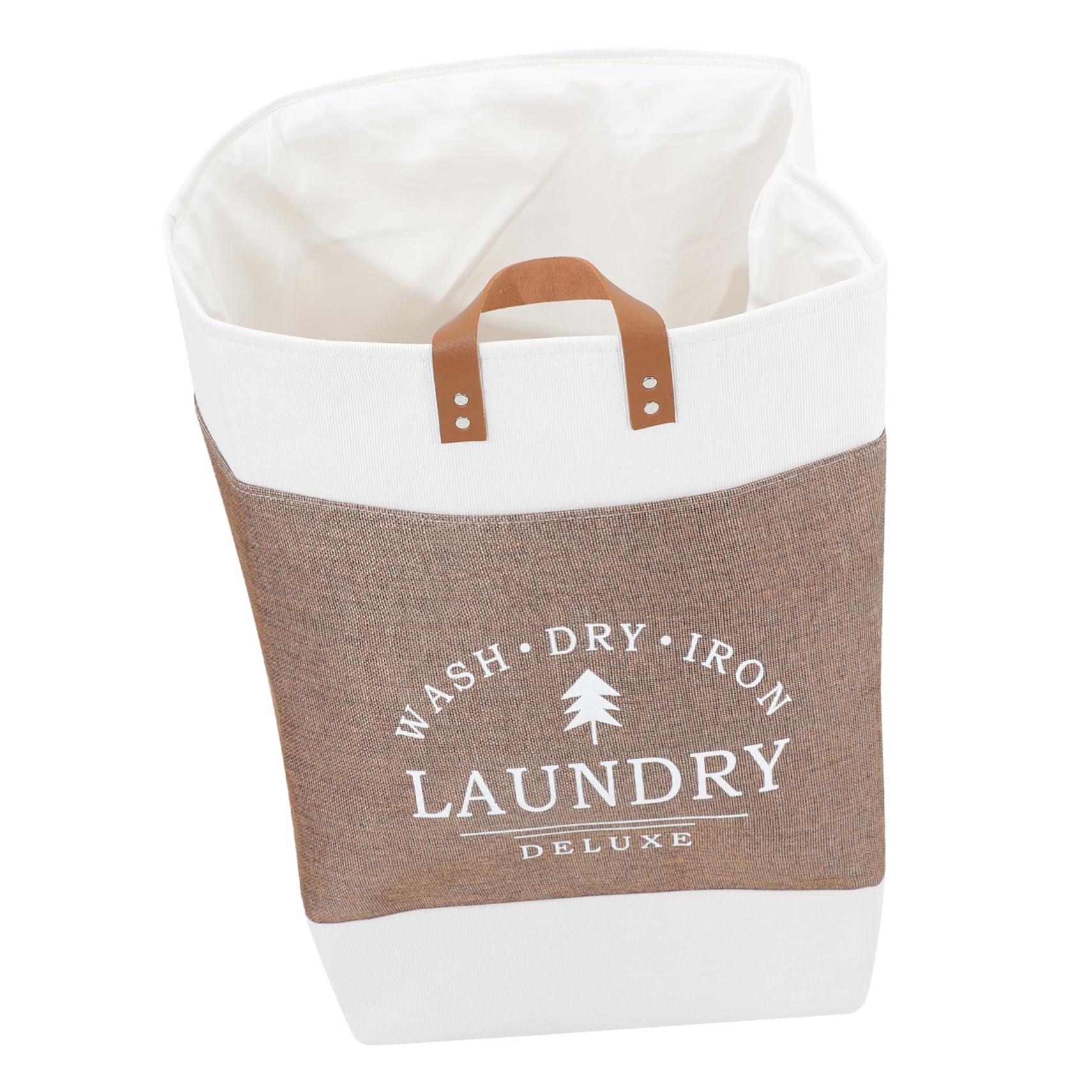 Panier à jouets et linge pour une chambre d'enfant bien ordonnée