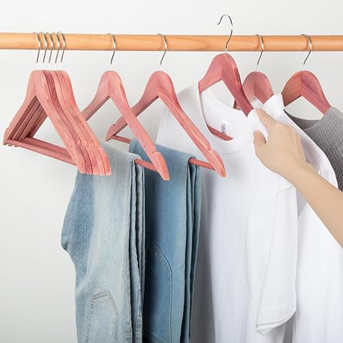Miniatura 8 de Perchas de cedro, paquete de 30 perchas de madera con muescas suaves, colgador de madera para armario, colgador de madera resistente con gancho