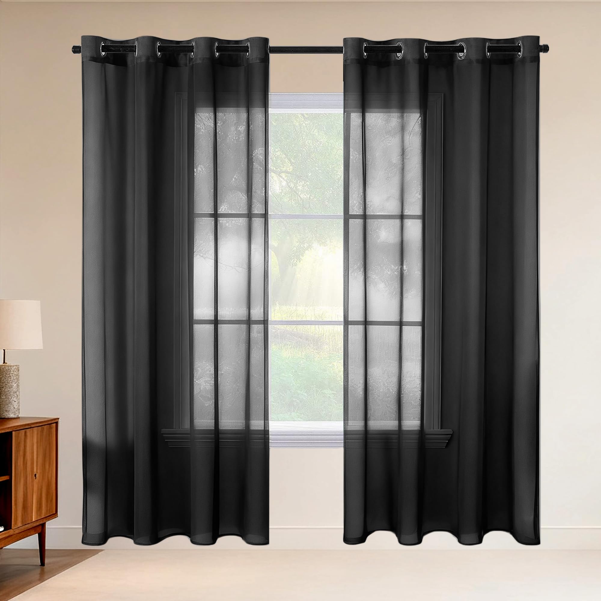 Rideaux voilages oeillet noir pour sublimer la chambre et le salon