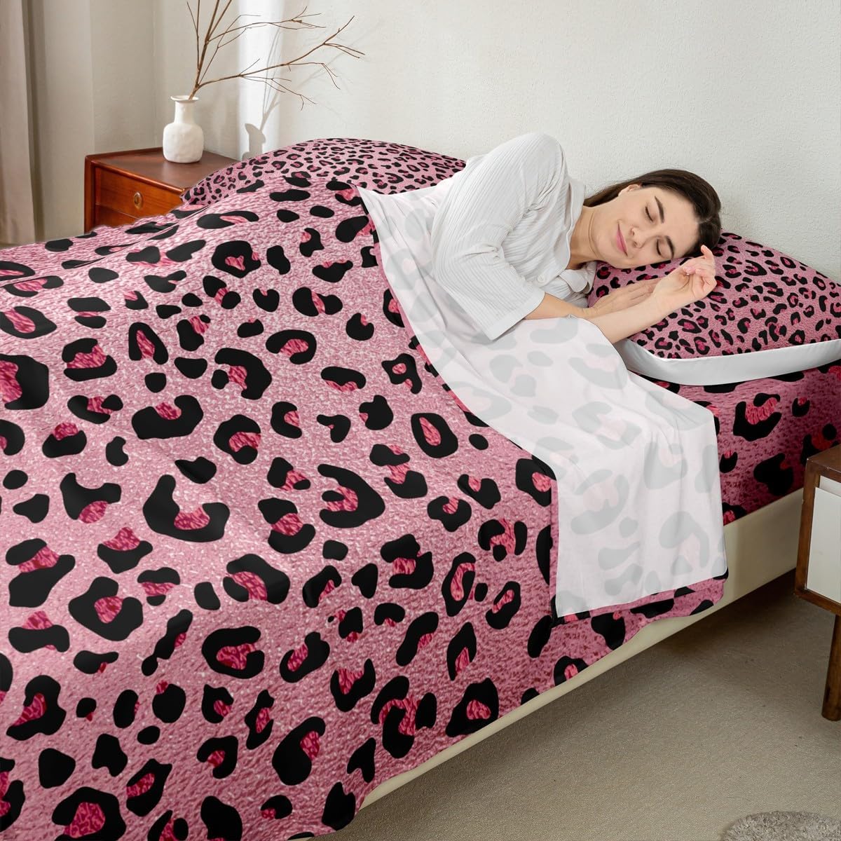 Pink Leopard Print Sheet Set Queen,Cheetah Bedding Set for Kids Teens Girls,Wild Animal Skin Texture Romantic Fashion Bed Sheet Set 4pcs with Deep Pocket Fitted Sheet + Flat Sheet + 2 Pillowcases