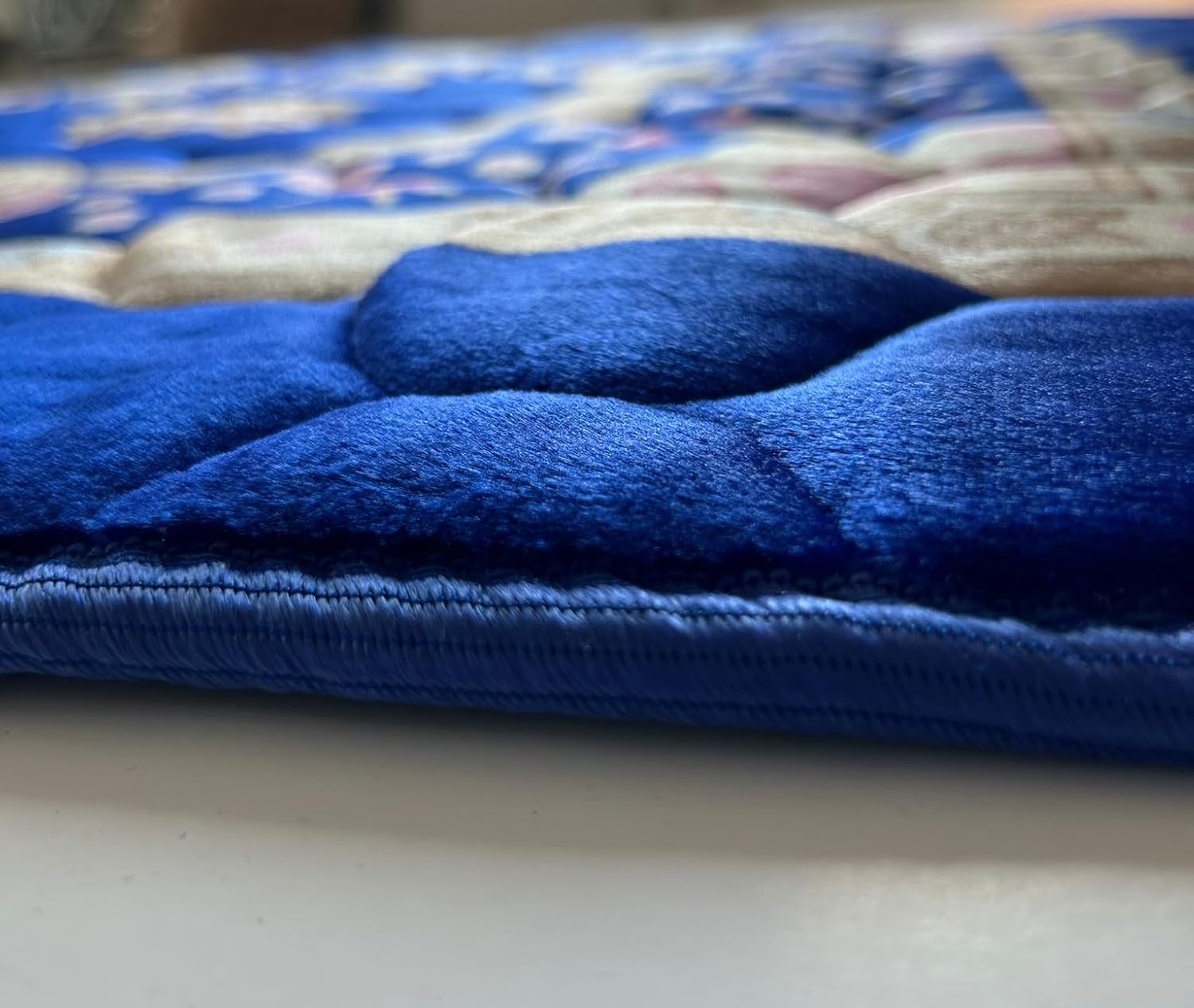 Muslim Prayer Mat - Padded Thick Rug Sajadah for Men Women with Islamic Beads for Eid Travel Ramadan, Soft and Luxury (Blue)