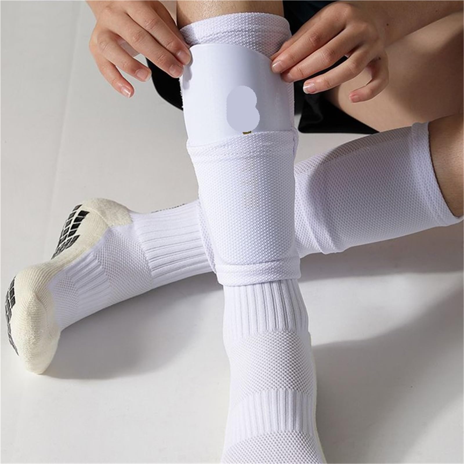 Protege Tibia A Set Soccer Shin Guard Adults Socks with Pocket Shields Legging Cover Sleeves Protective Gear