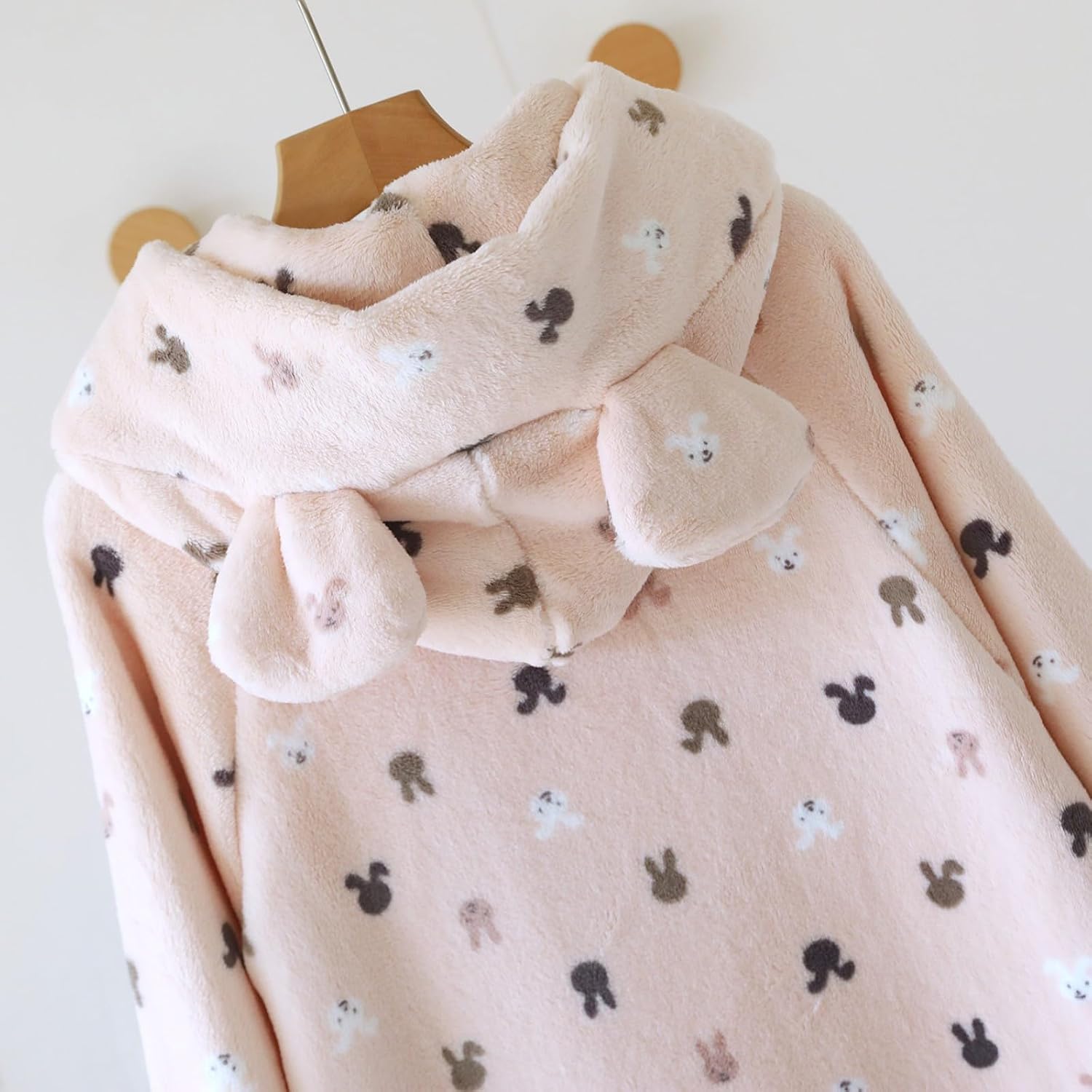 Oplxuo Women's Fuzzy Fleece Long Robe Cartoon Print Plush Bathrobe Hood Button Warm Thick Fluffy Loungewear Robes with Pocket