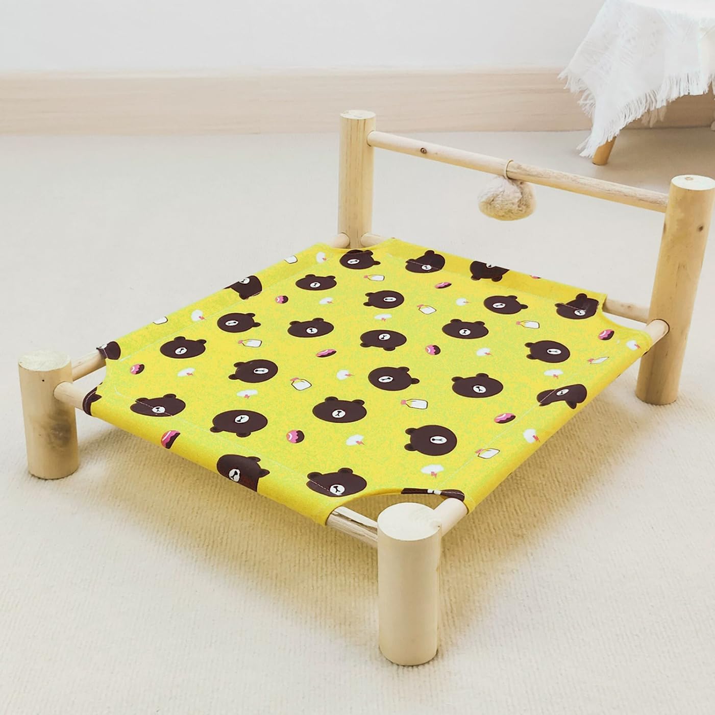 Lit surélevé en bois et coton lin lavable pour le bien-être animalier