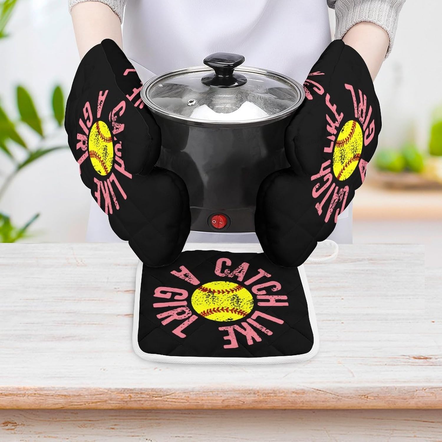 Catch Like A Girl Softball Print Oven Mitts and Pot Holders 3 Piece Sets Heat Resistant Gloves Hot Pads Potholders for Kitchen Baking Cooking