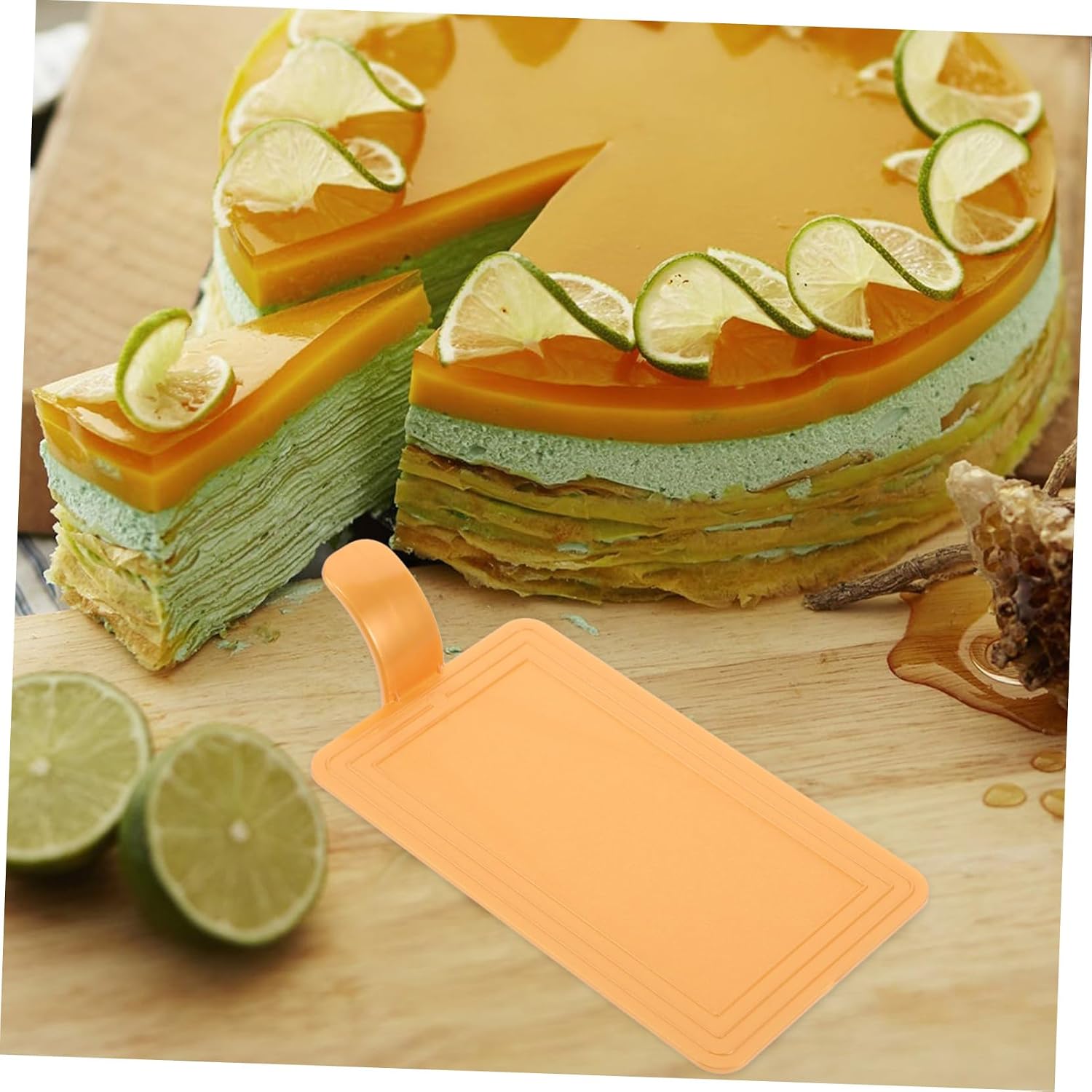 SECFOU 100pcs Reusable Cake Boards with Handles Thickened Plastic Cake Holders for Displaying Pastries and Desserts for Weddings Parties and Bakeries
