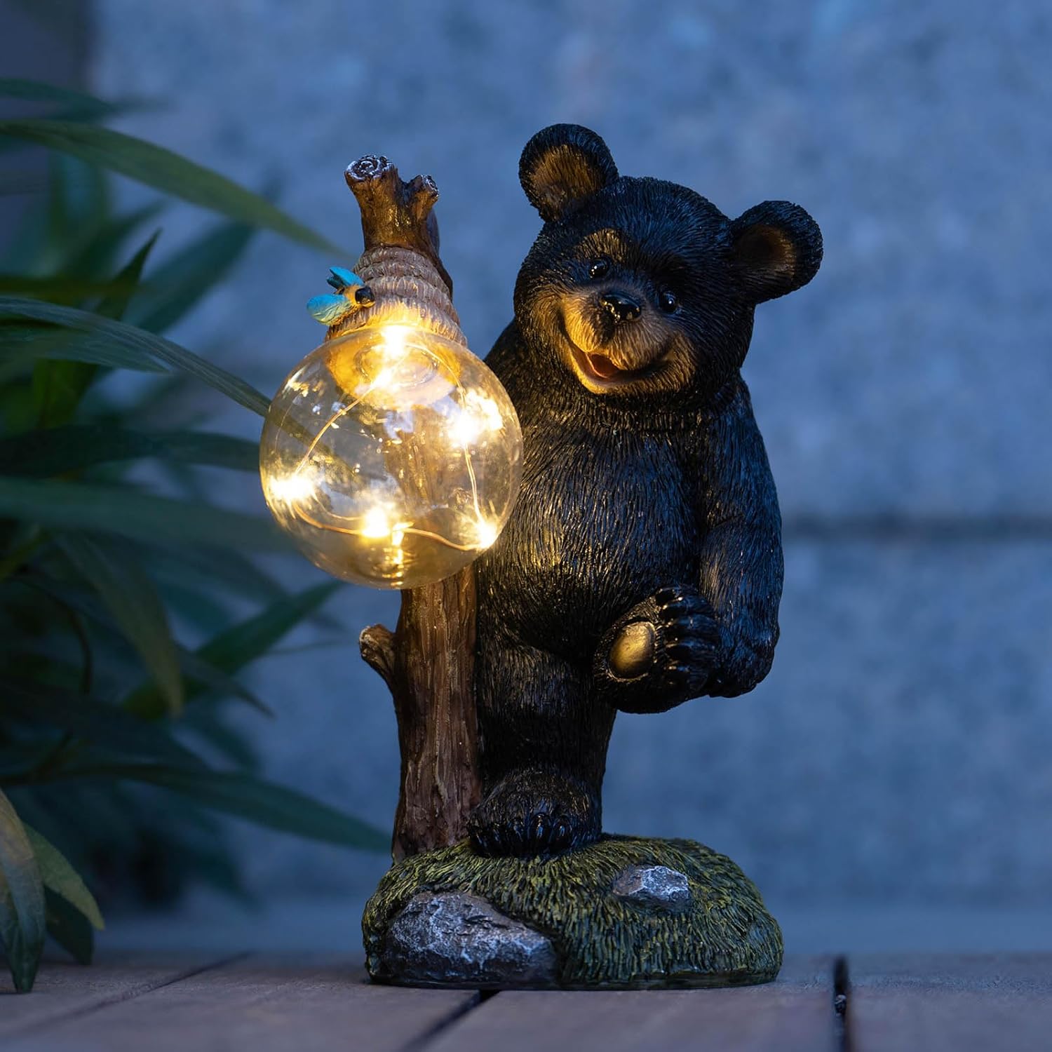 Suyorpe Garden Statues Bear Decor Light,Solar Bear Statue Ourdoor Statue,Animal Garden Decor,Funny Figurine Decor,Outdoor Decor for Patio,Porch,Balcony,Yard,Lawn