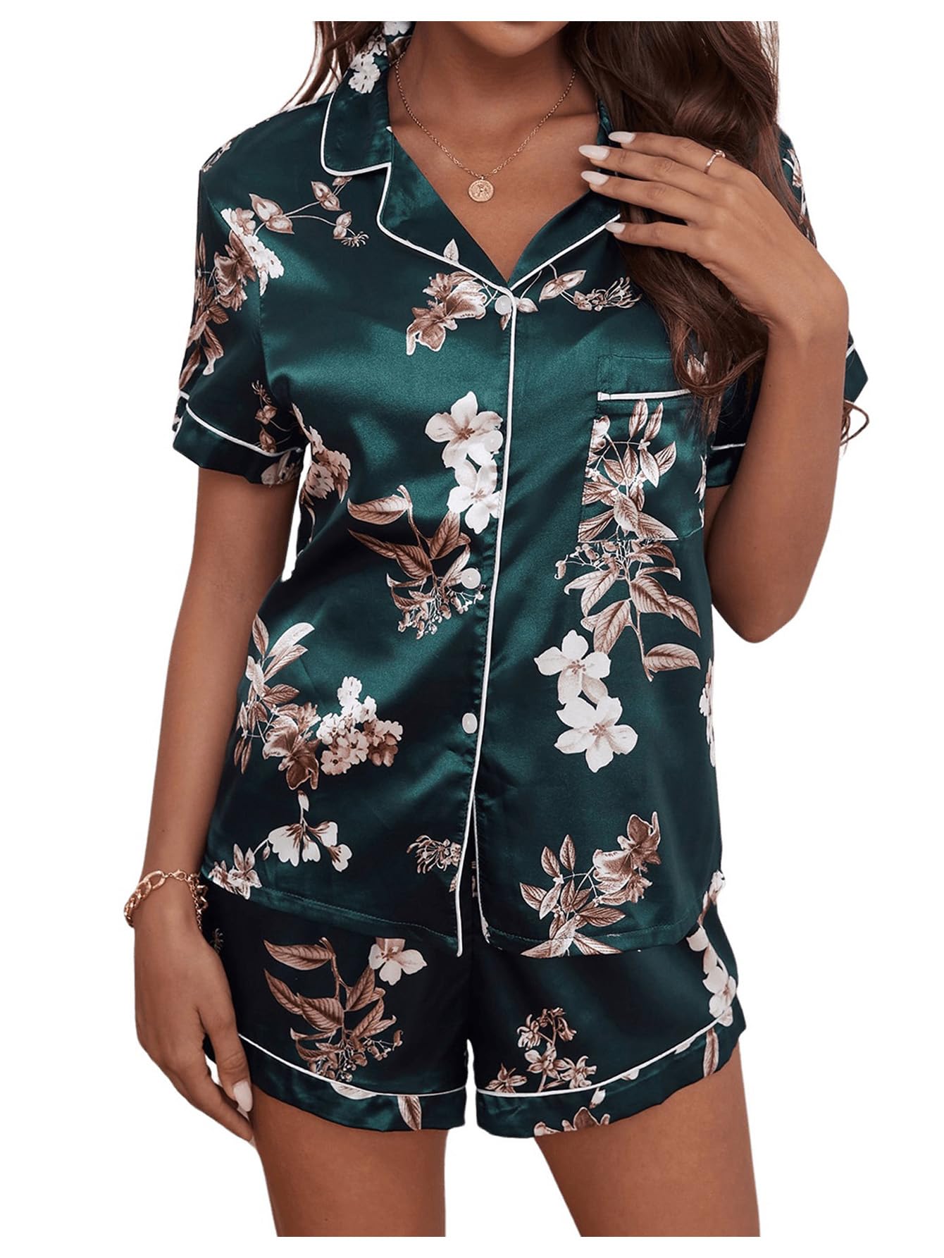 WDIRARA Women's Sleepwear Satin Short Sleeve Shirt and Shorts Pajama Set Green Multi Large