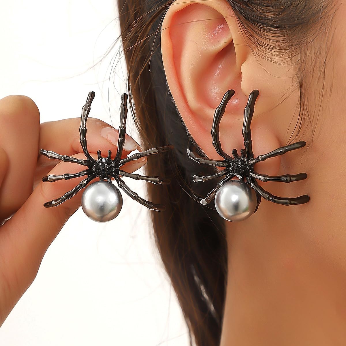 Black Spider Stud Earrings for Women, Spider Black Pearl Dangle Earrings Spider Drop Earrings, Halloween Animal Earrings Cosplay Fashion Jewelry, Funny Spider Dangle Drop Earrings - Image 3