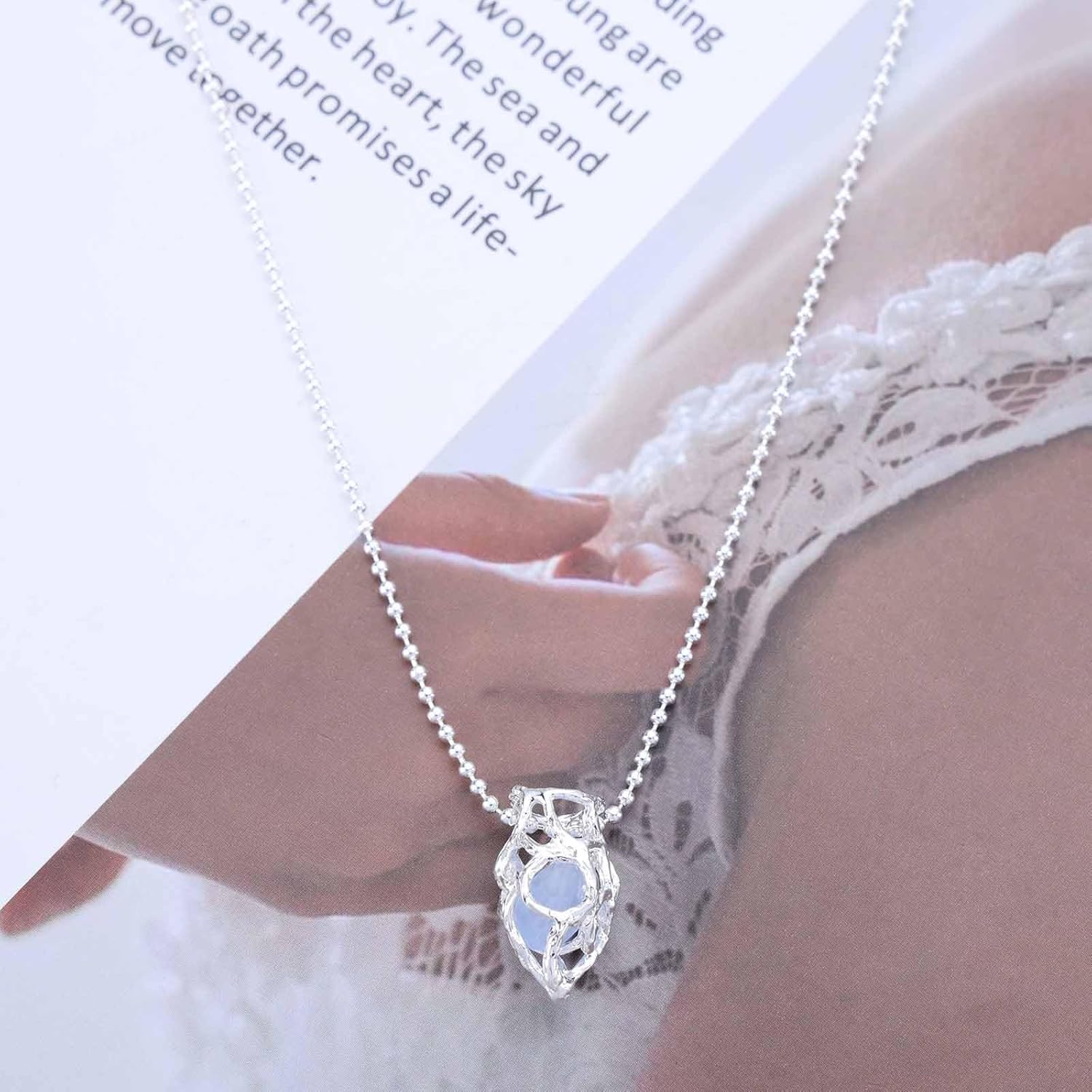 Vintage Hollow Heart Pendant Necklace Blue Gemstone Necklace Hollow Heart Love Necklace Silver Love Heart Choker Necklace for Women - Image 4
