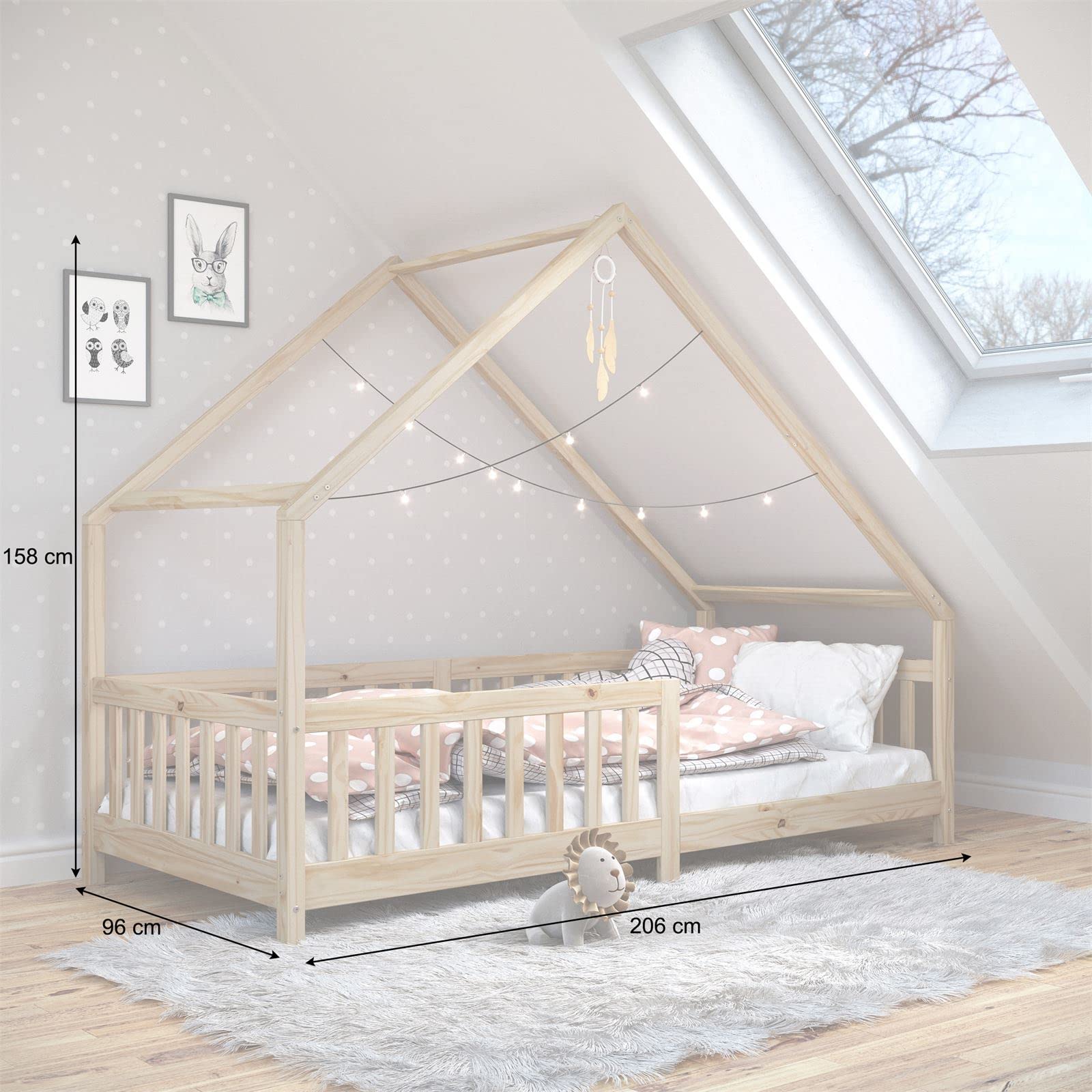 IDIMEX Hausbett CORA 90x200 cm, Natur - Kinderbett mit Rausfallschutz aus Massivholz, Montessori Bodenbett, Holzbett für Jungen und Mädchen