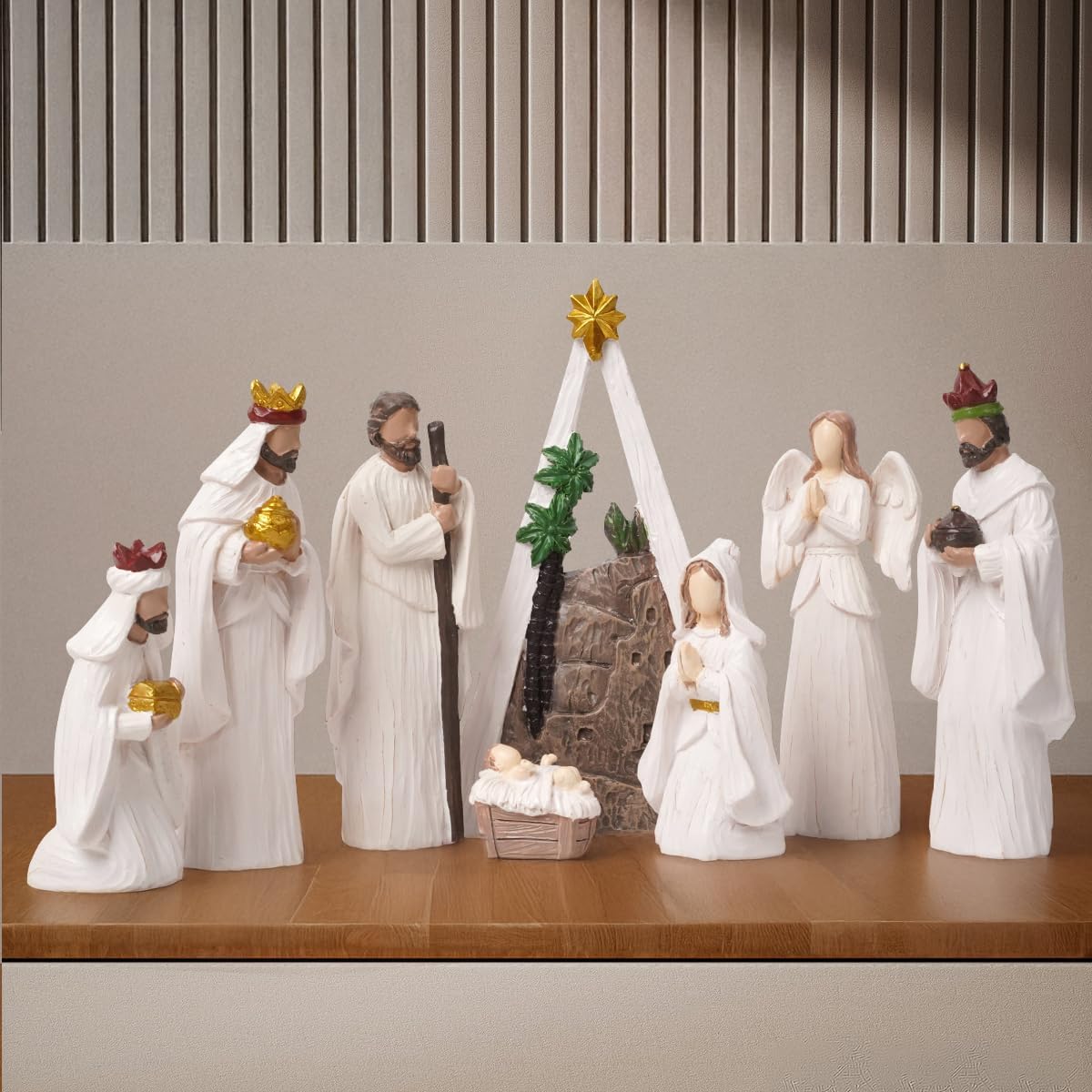 Modern White Resin Nativity Set Christmas DecorationFigurine with Golden Crown Decoration 8-Piece Religious Sisplay Series (White)