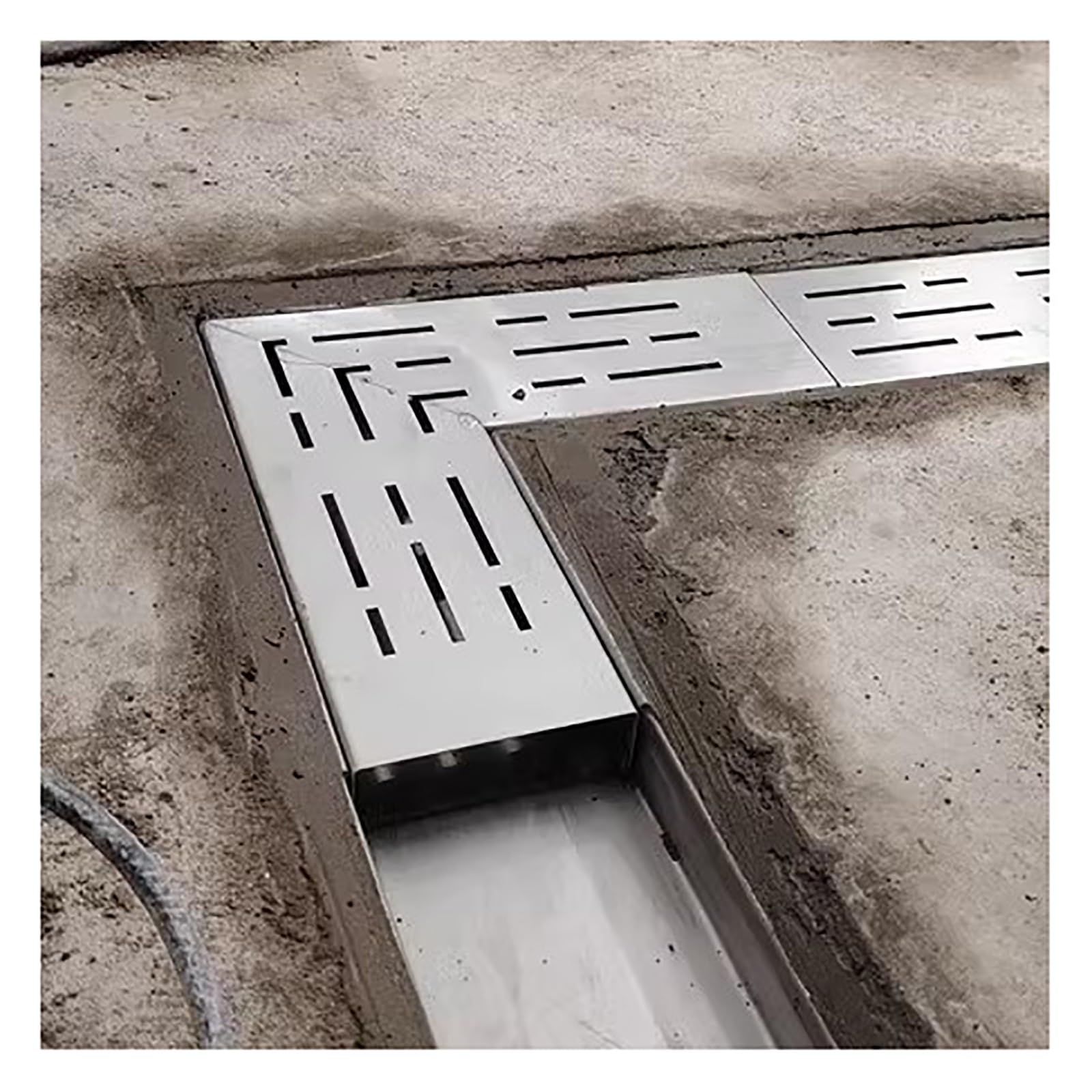 GLDYTVF 304 Stainless Steel Drainage Grate 90° Corner Drain Accessory Linear Channel Drain for Garden 4x4cm (1.57x1.57in) - Durable & Rust-Resistant Drainage Solution