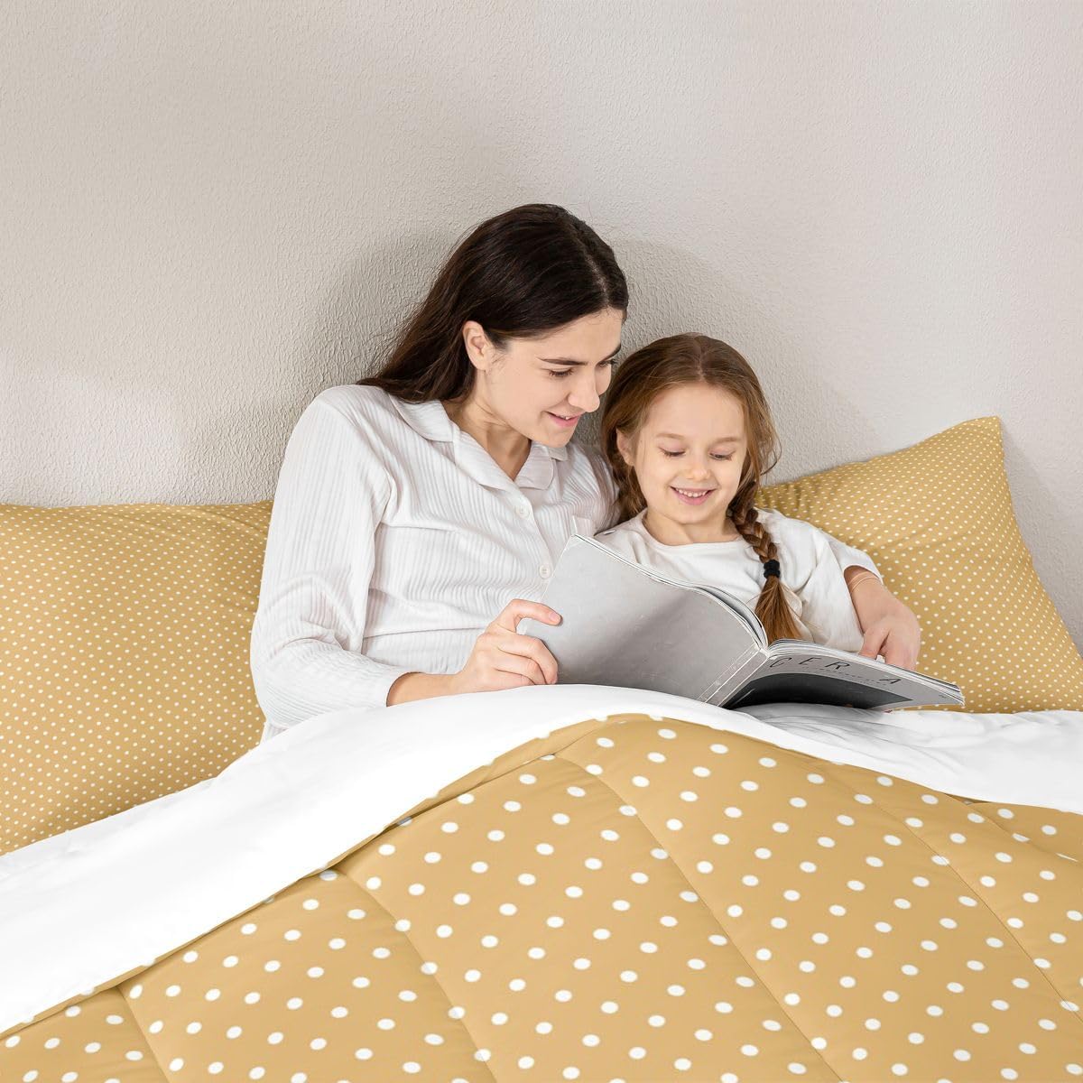 Erosebridal Dotted Yellow Comforter Set Queen Size White Polka Dot Down Comforter Bedroom Decor Geometric Bedding Set for Kids Boys Girls Teens Modern Pattern Printed Quilt Set