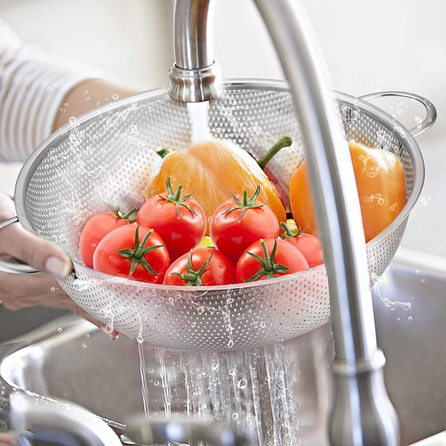FRESHOME Multipurpose Stainless Steel Colander for Washing Fruits, Rice Strainer, Vegetables Filter Easily in The Kitchen Bowl (Medium) 28.5x10 CM, Silver