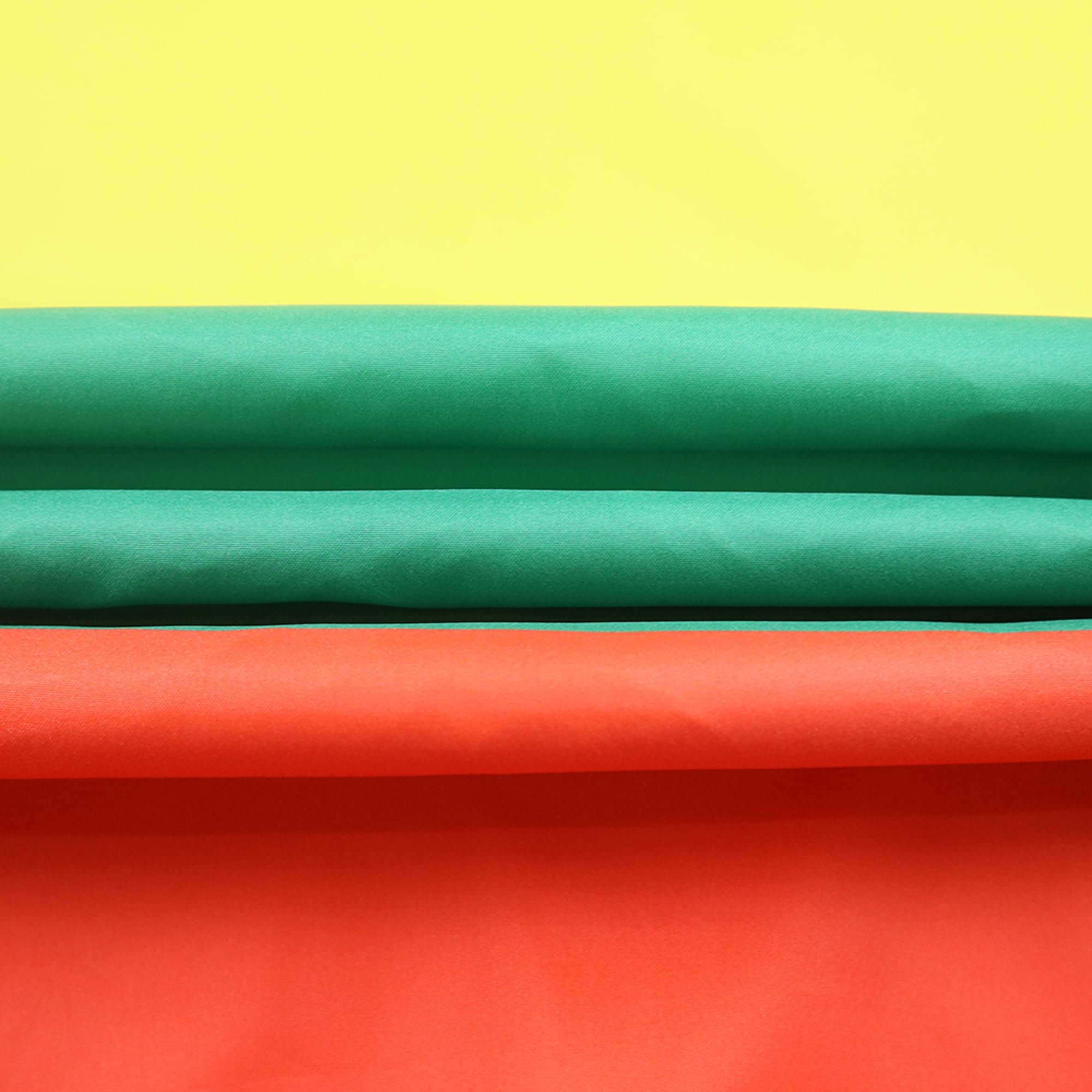 AZ FLAG Lithuanian Flag 150 x 90 cm with 4 Eyelets for Balcony or Wall, 1 Pièce - Image 2