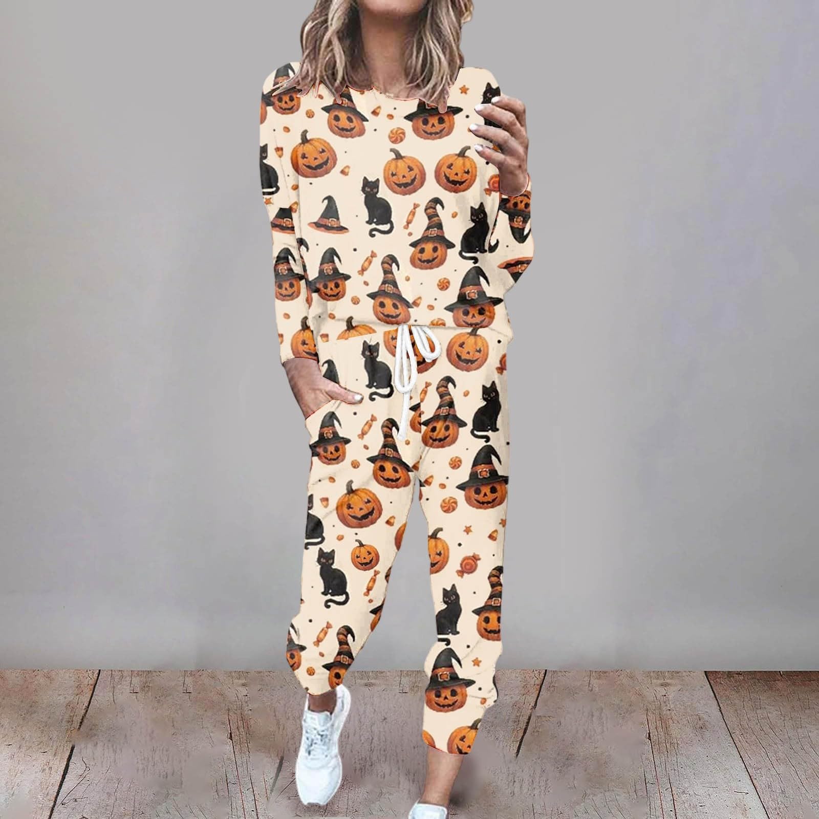 a due pezzi a maniche lunghe con pantaloni con coulisse, morbido e comodo da donna.