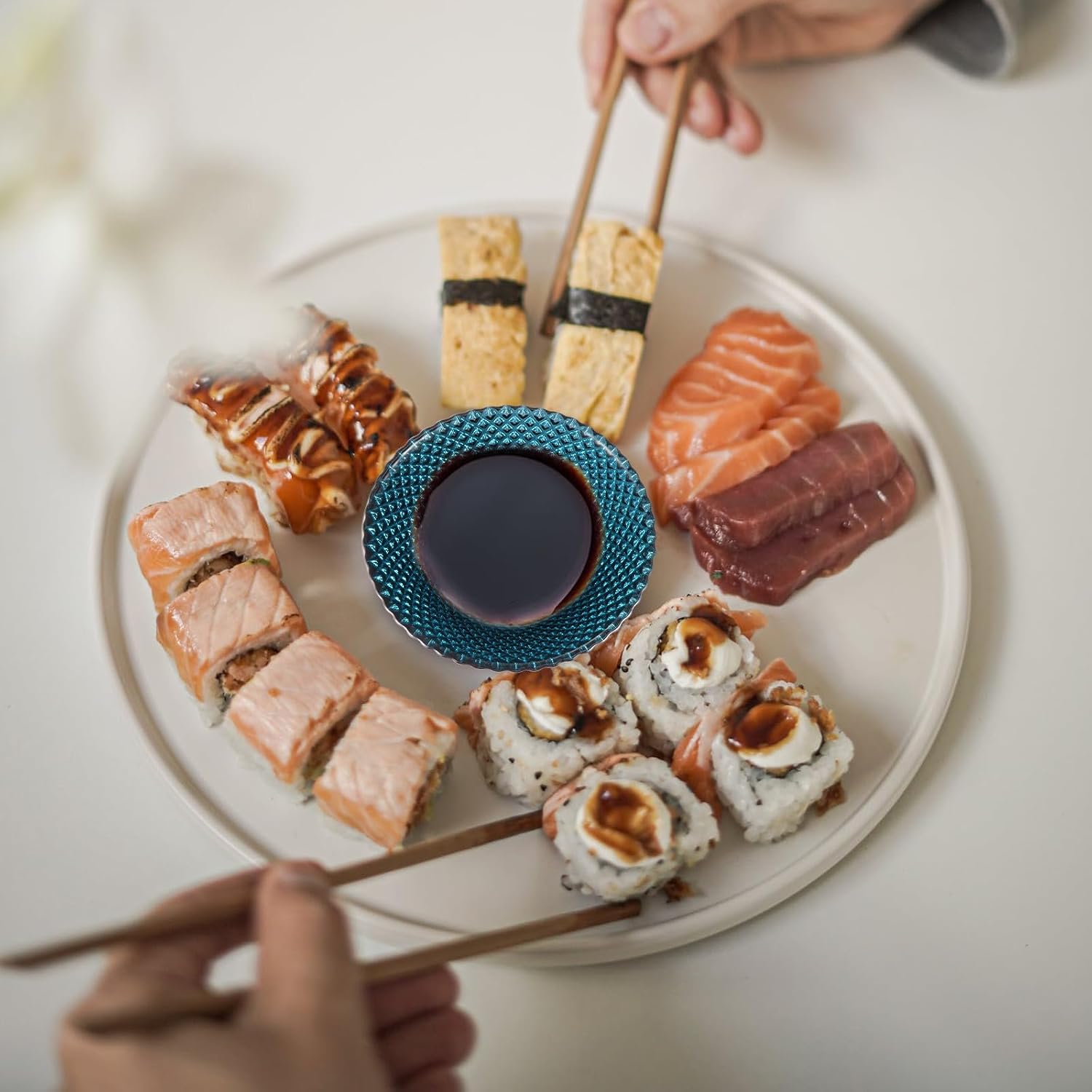 STOBAZA Blue Glass Sauce Dipping Bowl with Stable Bottom, Multi-purpose Side Dish for Kitchen Use, Stylish and Delicate Design for Serving Soy Sauce and Appetizers
