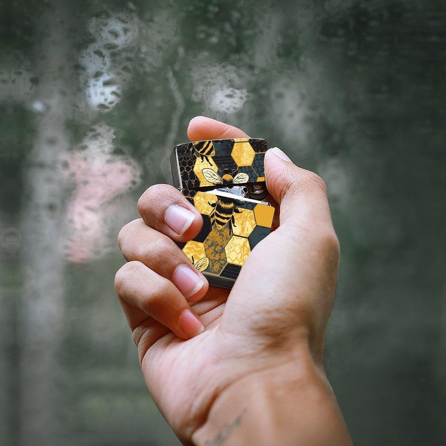 Bee Geometric Honeycomb Lighter Case Cover Lighter Shell