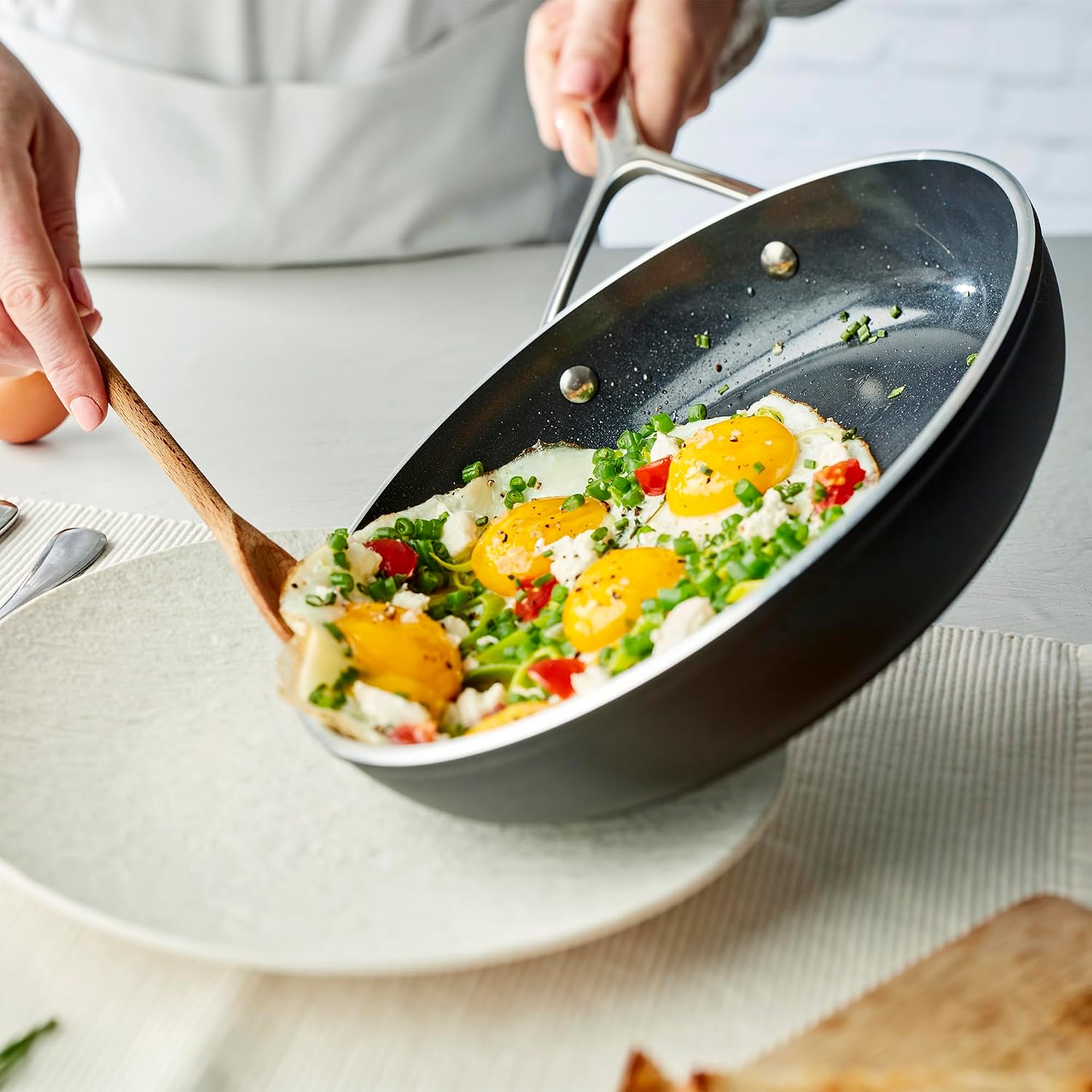 Demeyere AluPro 5, Ceramic 8-inch Aluminum Nonstick Fry Pan, Ceramic Nonstick Coating, Lightweight Construction, Compatible with all Cooking Surfaces