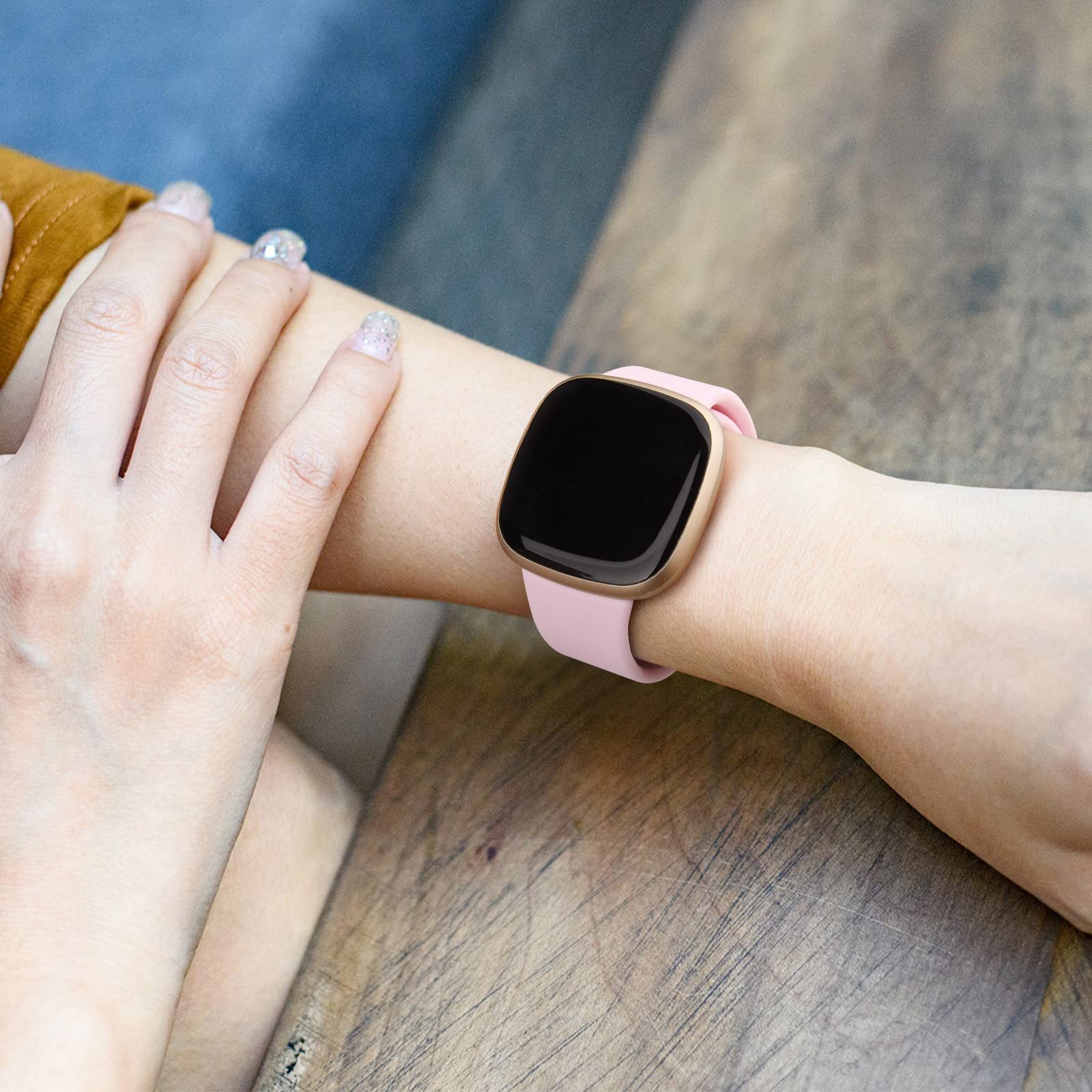 Smartwatch Montre Fitbit Versa Femme Wrist Boulanger Fitbit Sense