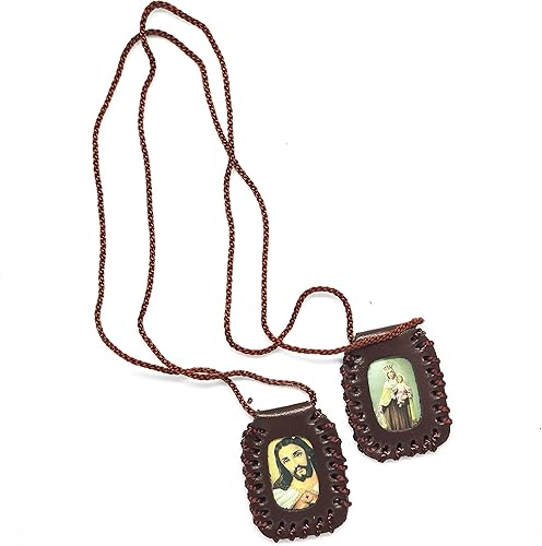 Escapulario en Cuero sagrado Corazon, Virgen del Carmen, Virgen de Guadalupe y san Miguel arcangel. 1.2x1.4 in. (Marrón)