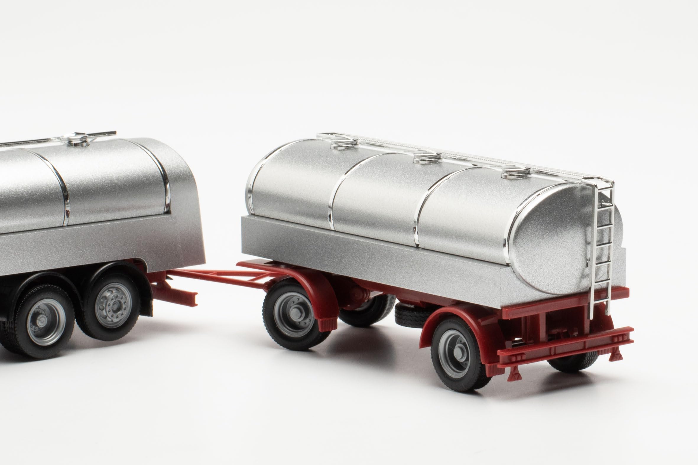 Herpa modello di camion Scania R09 Highline Trattore pesante a 4 assi Bundeswehr, in scala 1:87, pezzo da collezione, modello tedesco, statuetta plastica