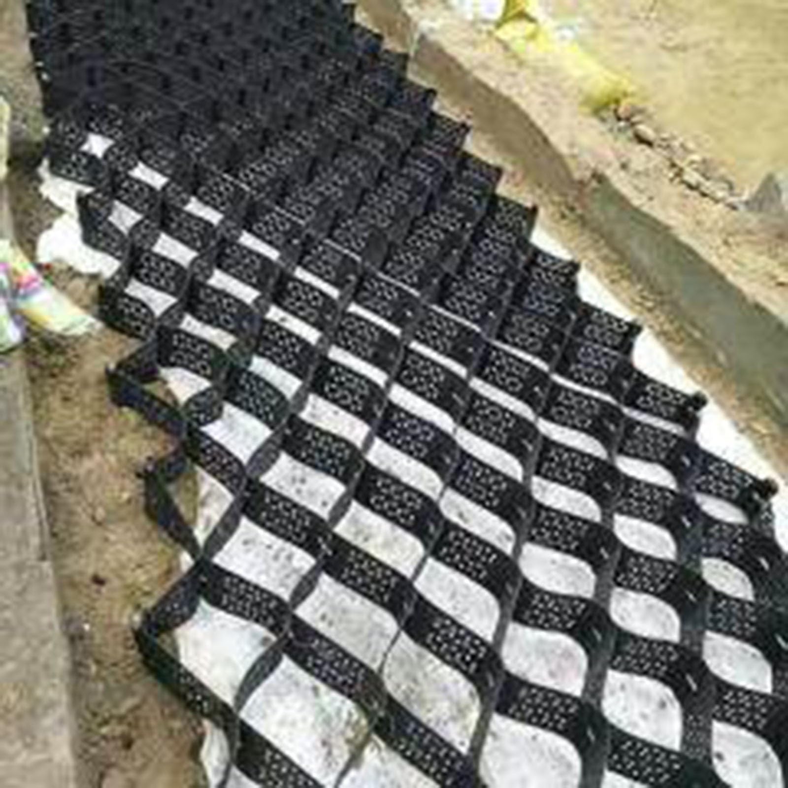 砂利 保護材 マット 1 2 4 6 8 10 M ジオ・グリッド 拡張可能