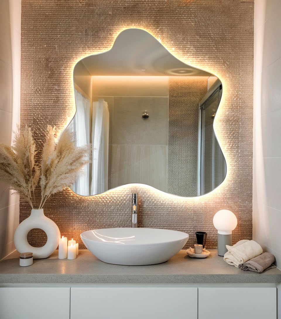 Miroir XXL rétroéclairé par LED 77,3 x 76,6 cm (30,4 x 30,2 pouces), blanc chaud, décoration murale unique de forme irrégulière, design ondulé, idéal pour le salon, la salle de bain ou la chambre.