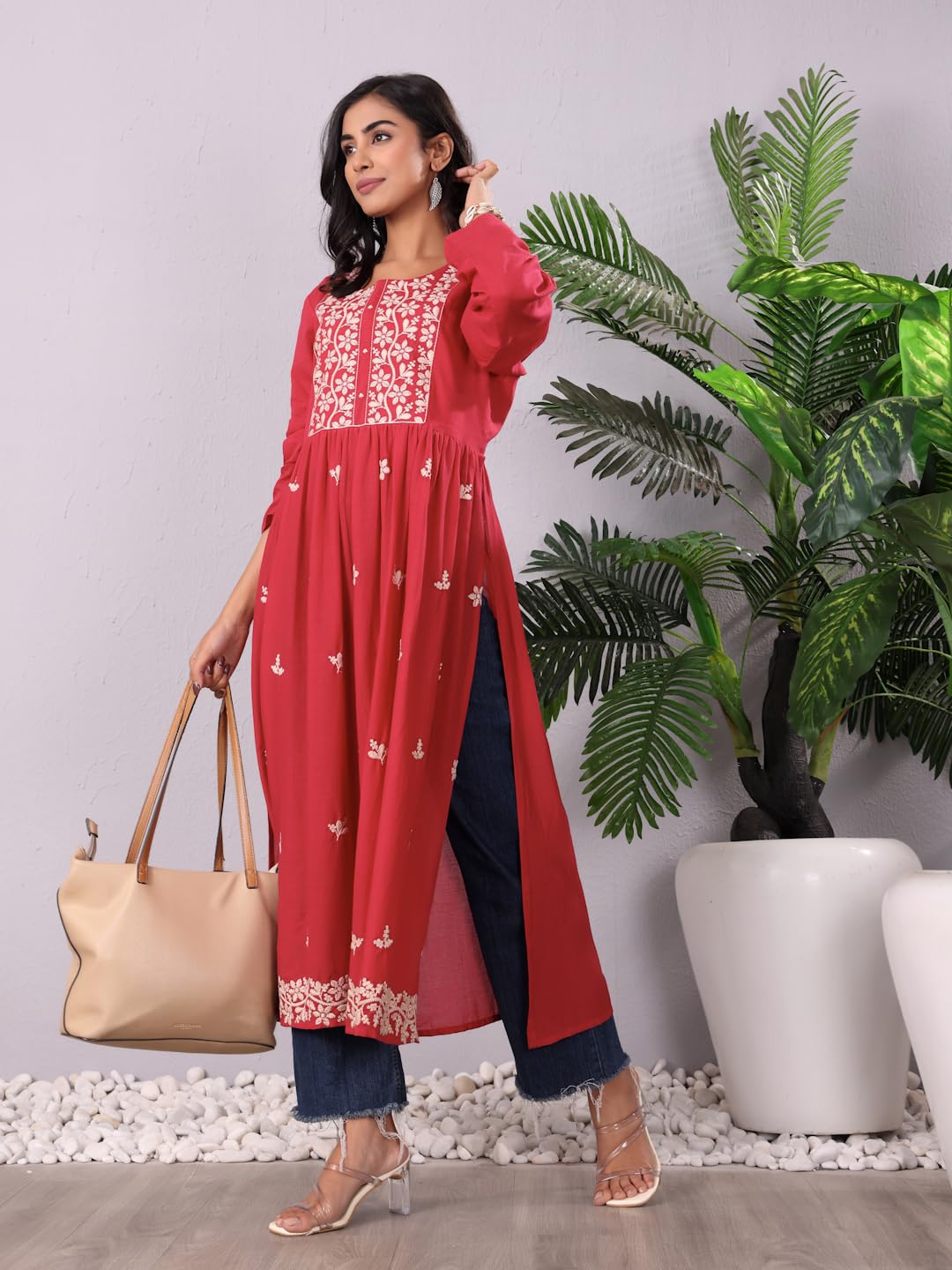Varanga Women Thread Embroidered High Slit Kurta  Modern And Stylish Design With Intricate Detailing, Perfect For Effortless Everyday Comfort And Versatile Styling Options