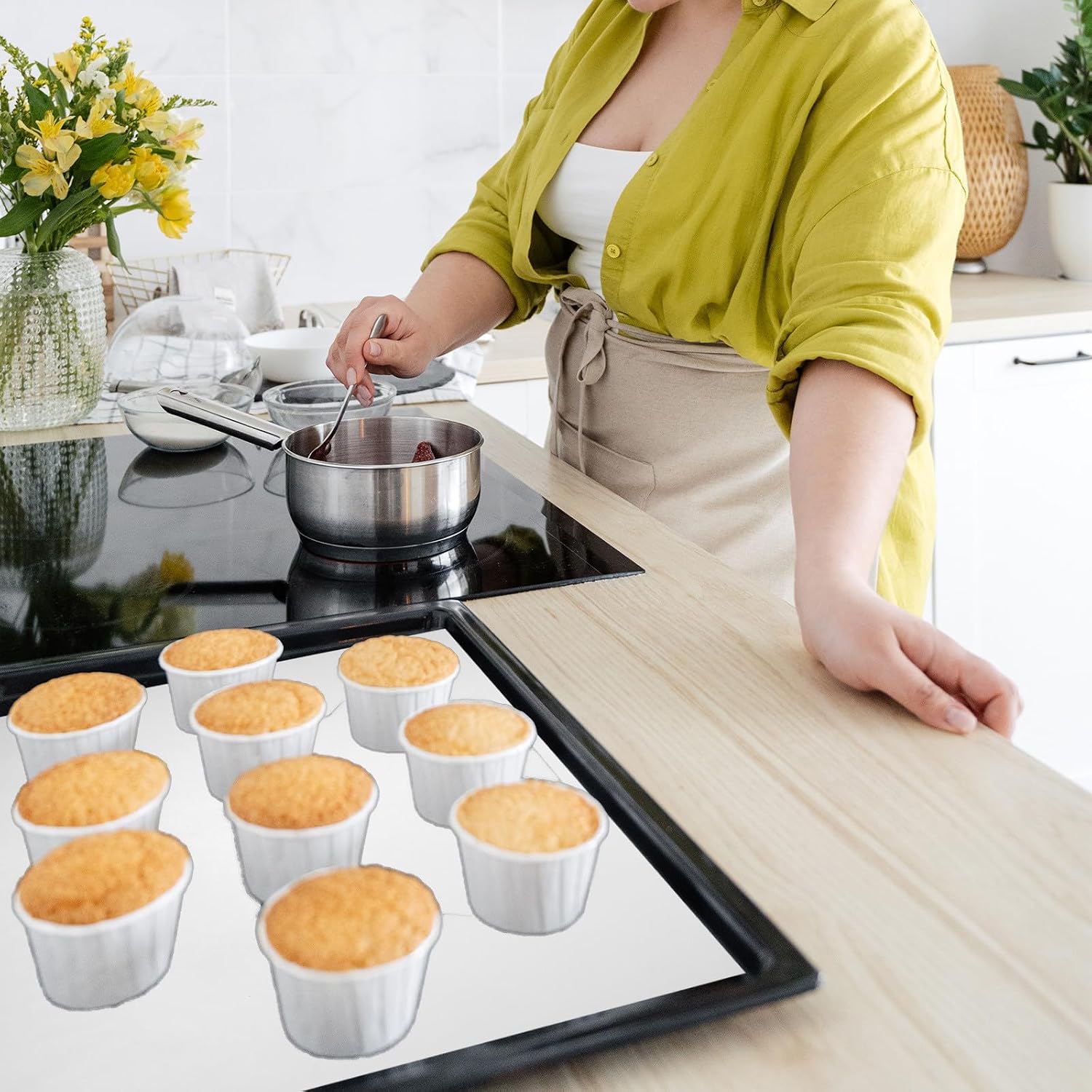 Wakauto White Parchment Paper Baking Sheets with High Temperature Resistance and Basket Lining, Nonstick Greaseproof Food Wrap Paper for Baking, Grilling, and Cooking