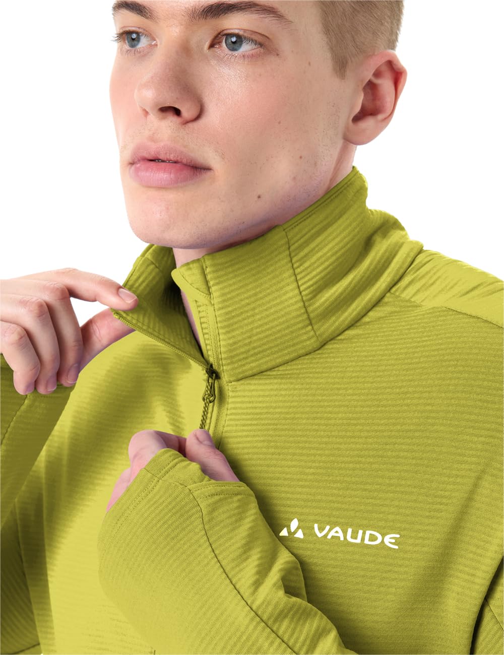 VAUDE Leichte, komfortable Fleecejacke für sportliche Touren am Berg, besonders elastisches und atmungsaktives Material, körpernaher, athletischer Schnitt