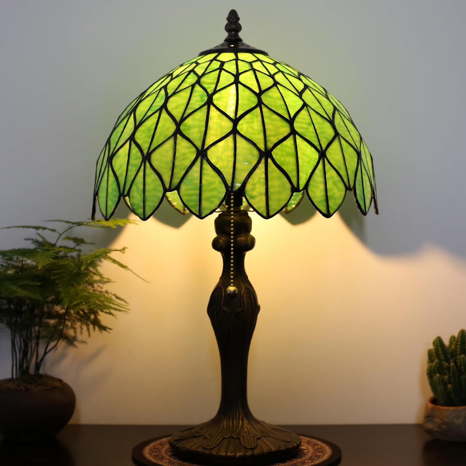 Tiffany Lamp Stained Glass Table Lamp 12 x 19” Green Maple Leaf Style Decorative Lamp Bedside Reading Light for Desk Living Room Bedroom Office Study Light Home Decor Gift