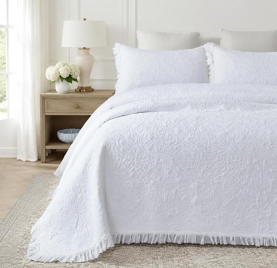 Brandream White Ruffled Cotton Quilt Set Queen Floral Stitched Quilts 3PC