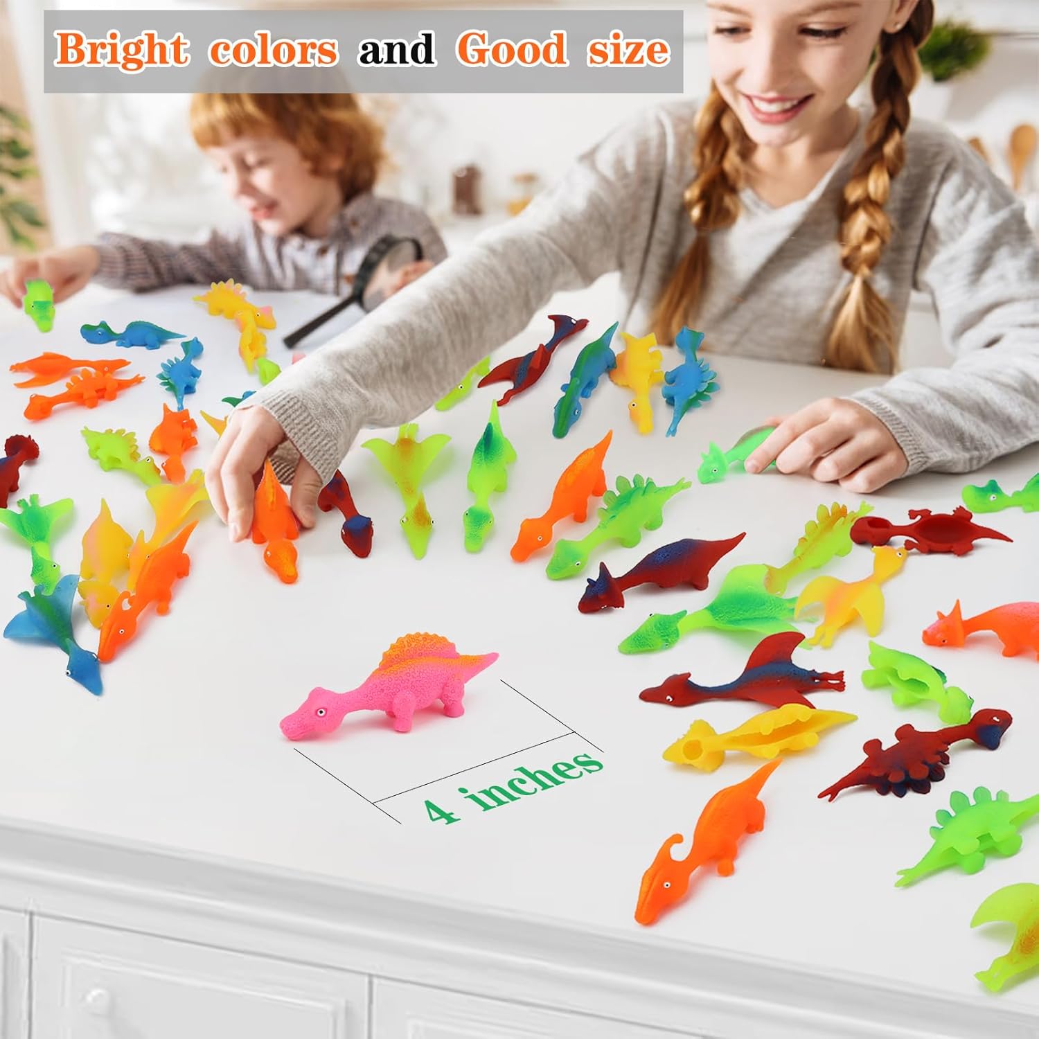 MIMIDOU 30 Pcs Finger Slingshot Dinosaurs Animal Toy, Funny Stretchable Flick Rubber Animals, a Variety Simulation Animals Great for Various Festivals and Parties.