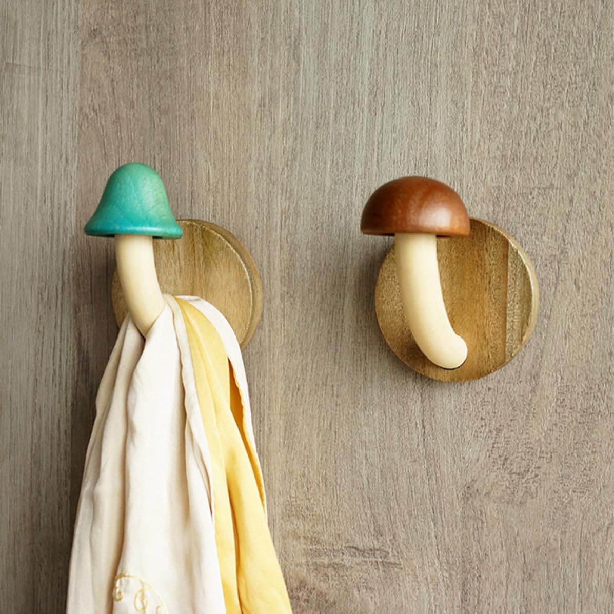 BESPORTBLE 4pcs Wood Mushroom Wall Hooks for Bathroom and Kitchen, Adhesive Coat Hanger Hooks Made of Solid Wood, Minimalist and Modern Design for Organising and Hanging Small Items