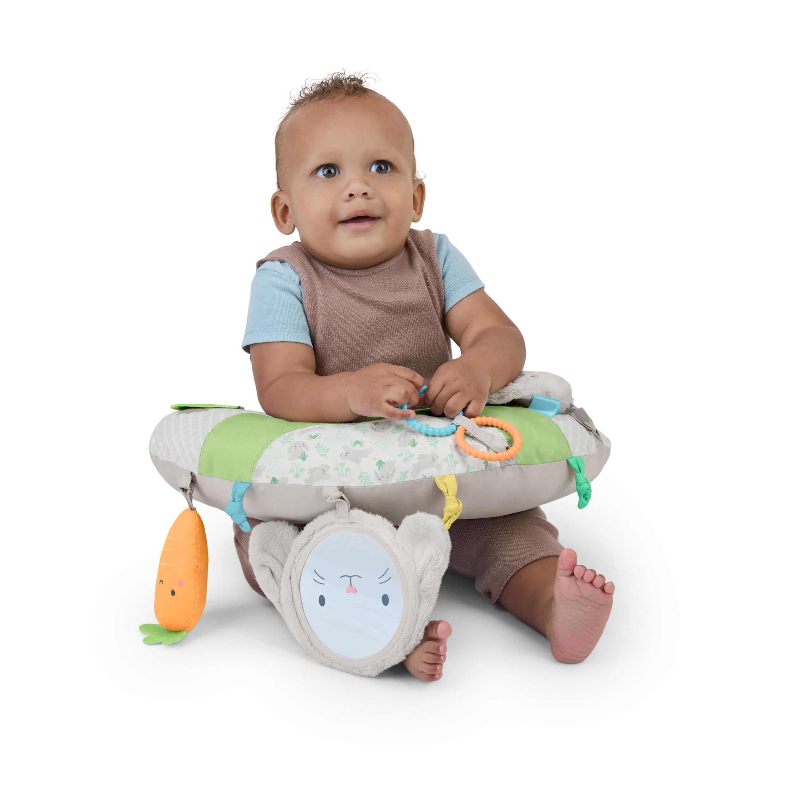 Ingenuity, Cojín para el Tiempo Boca Abajo Cozy Prop Sylvi, Multisensorial con 4 Juguetes Desmontables, Estimula el Desarrollo y la Coordinación, Suave Conejito de Peluche, Desde Recién Nacidos