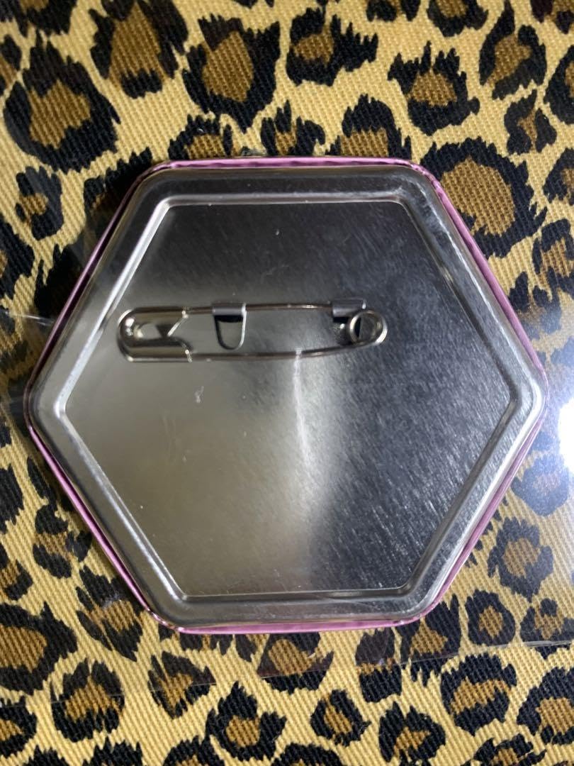 NMB48 村瀬紗英　直筆サイン入り　缶バッジ Amazon.co.jp: NMB48 村瀬紗英 直筆サイン入り 缶バッジ : おもちゃ