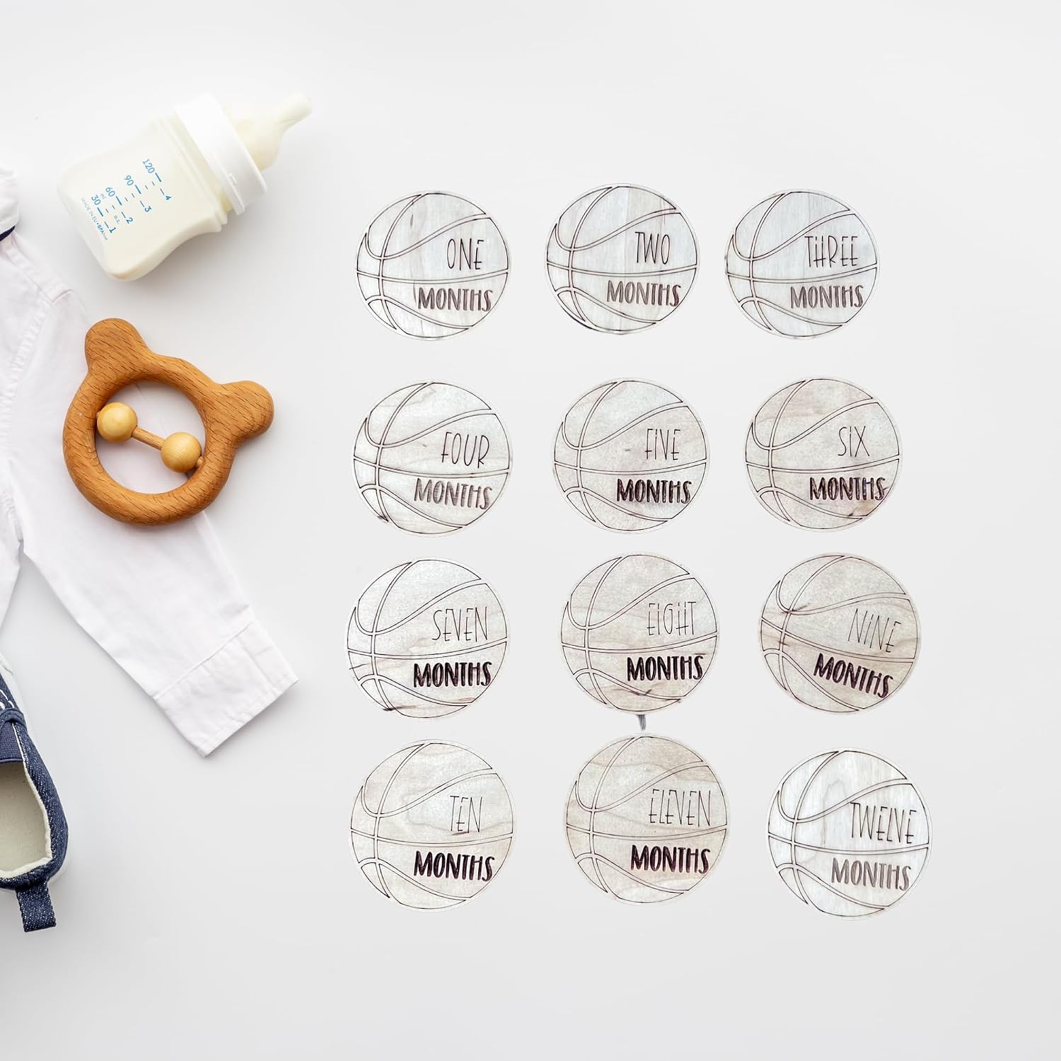 Wooden Monthly Milestone Cards – Baby Age Markers 1-12 Months – Engraved Wooden Discs for Baby Photos – Newborn Milestone Set – Perfect Baby Shower Gift
