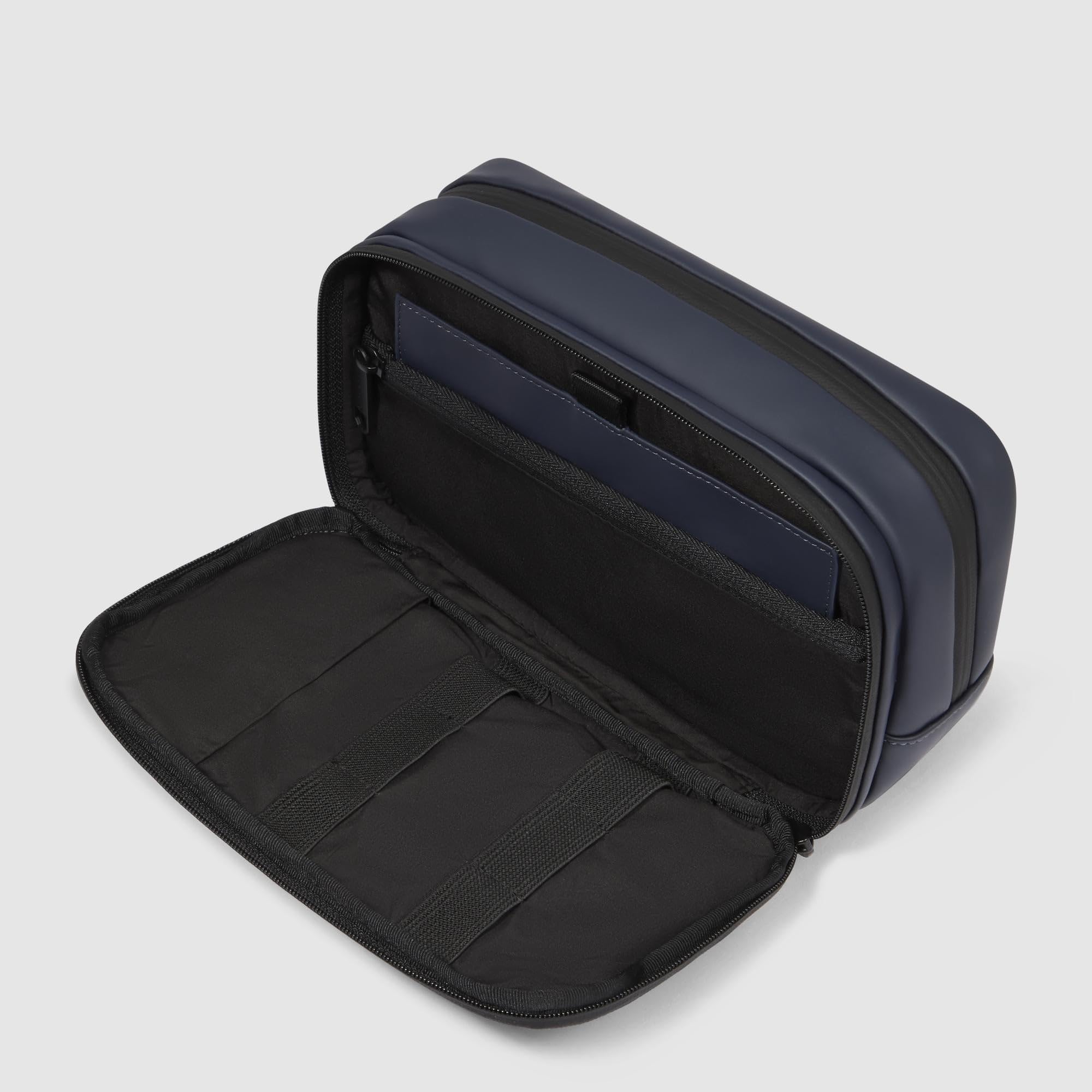 PIQUADRO - Beauty Case Impermeabile Tessuto Resistente - Uomo - Blu | Anti-acqua, Interno organizzato, Salvaspazio, Scomparti Multipli, Trasferte