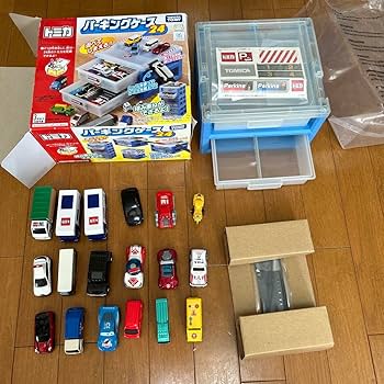 トミカ パーキングケース 24 3個 ＋ トミカ 76台 まとめ売り 中古品 トミカ パーキングケース 24 3個 ＋ トミカ 76台 まとめ売り 中古品