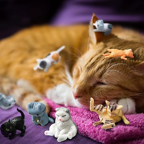 Miniatura 4 de Blulu 16 piezas de figuras de gato realistas, figuras de gatos encantadores, figuras de animales en miniatura, miniadornos de animales para huevos