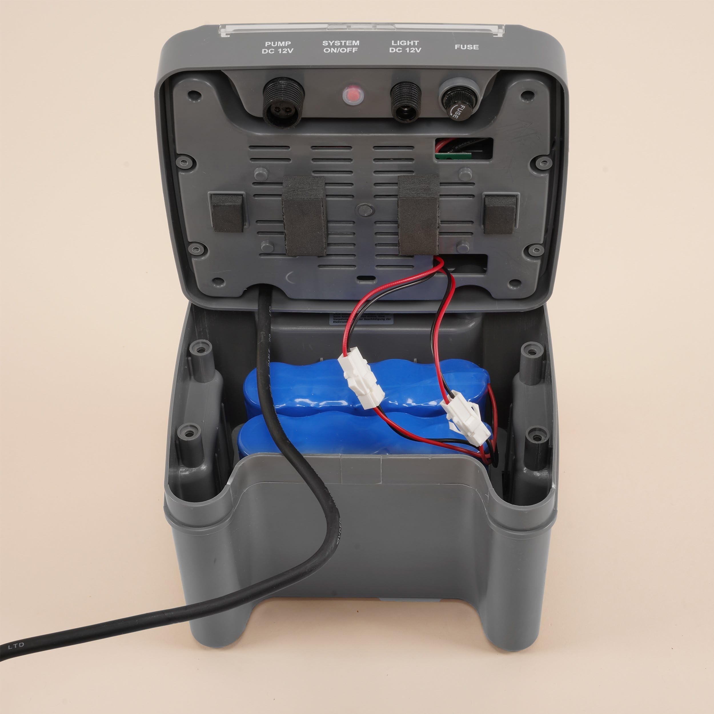 Esotec Solar Bachlaufpumpenset mit Akku 70/2800 LiFePO4, Solar Bachlaufpumpe 2800 l/h 12,8 VDC, Wasserfallpumpe Teichpumpe IP68 außen 101942