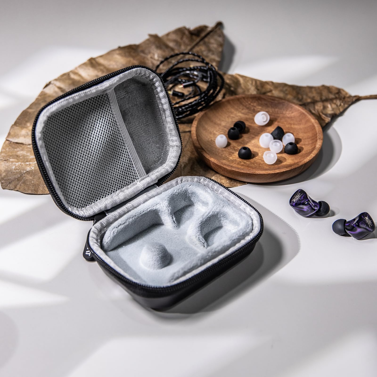 Linsoul Kiwi Ears Astral 1DD+6BA In Ear Monitor Ibrido,Cuffie cablate,Auricolari HiFi per Studio di Registrazione + ZiiGaat PELLEPOD Custodia in Pelle per Auricolari,Borsa Impermeabile per IEM