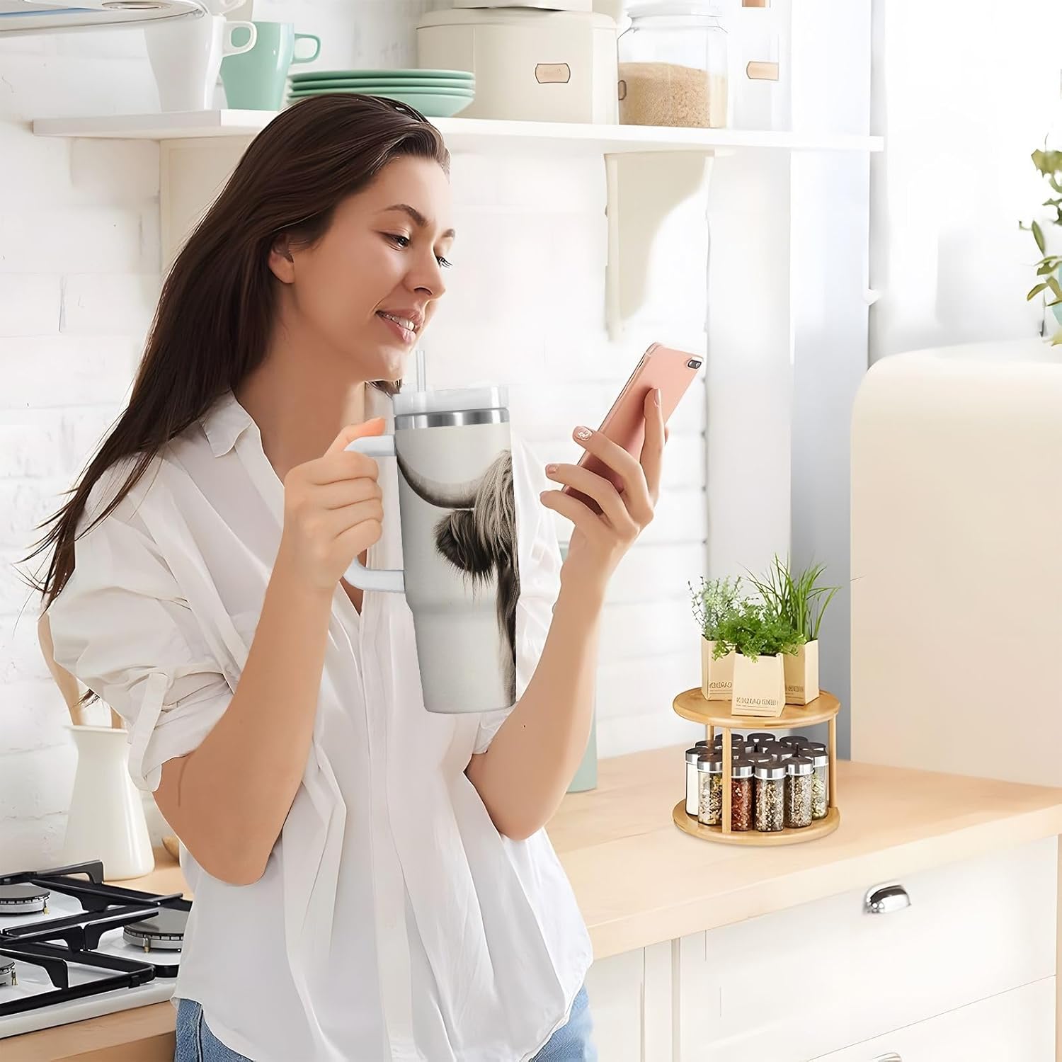 YETTASBIN Highland Cow 40 oz Tumbler with Handle, Stainless Steel Vacuum Insulated Sports Water Bottle, Leak-proof Travel Coffee Mug Cup with Lid and Straw for Water, Iced Tea or Coffee - Image 9