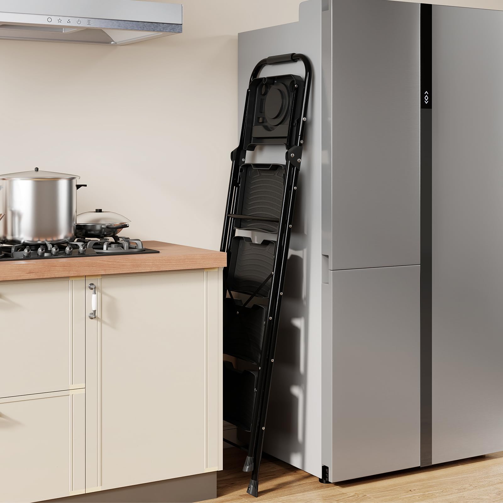 COSTWAY Escabeau Métallique 4 Marches avec Plateau Porte-Outils, Échelle Pliante avec Pédales Larges Antidérapantes Patins, Échelle Portable Multifonction pour Maison Cuisine Bureau