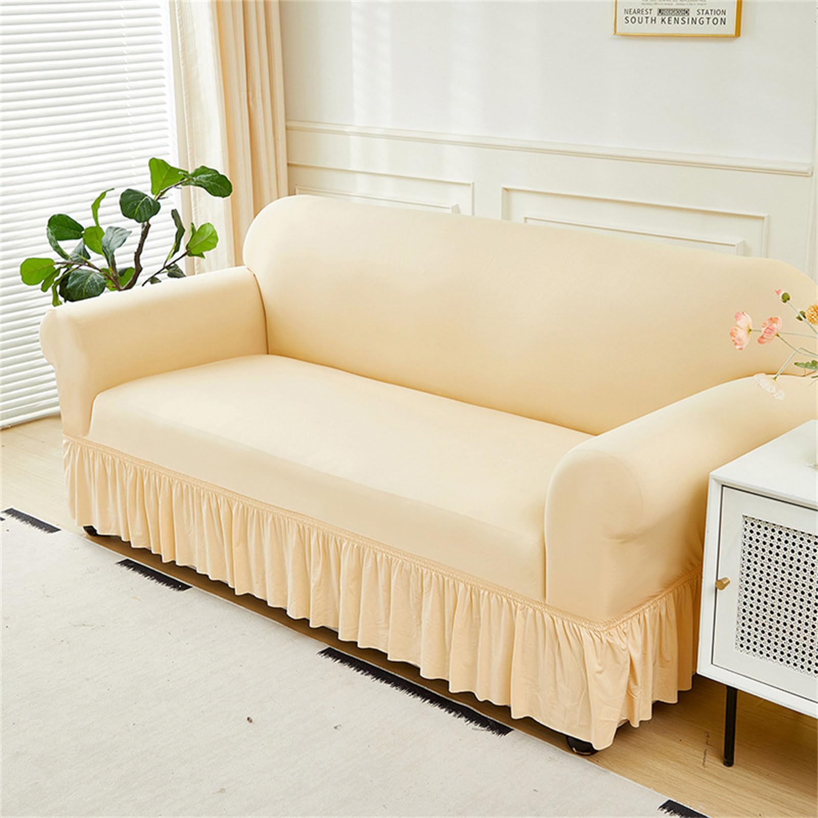 Housse de canapé extensible pour rénover un fauteuil usé beige 1 place avec jupe unie