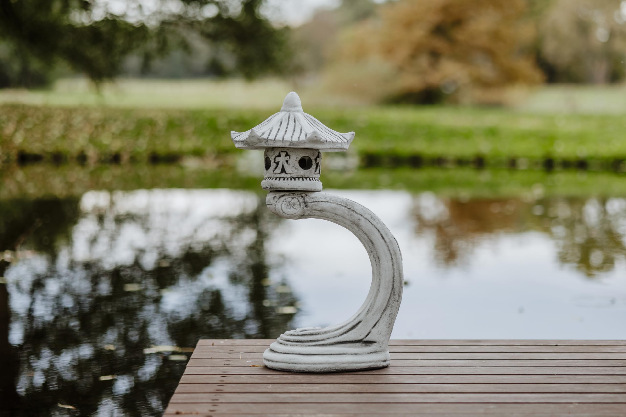 gartendekoparadies.de Japanische Rankei Steinlaterne aus Steinguss, Grau, H. 65 cm, 22 kg, Frostsicher für Außenbereich