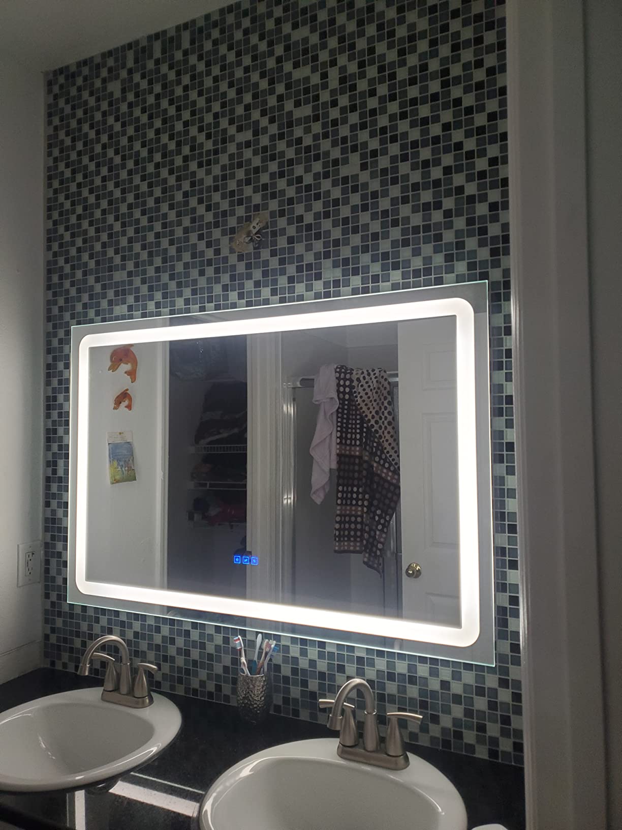 $21/mo - Finance DURASPACE 28 x 20 Inch Led Lighted Bathroom Mirror ...